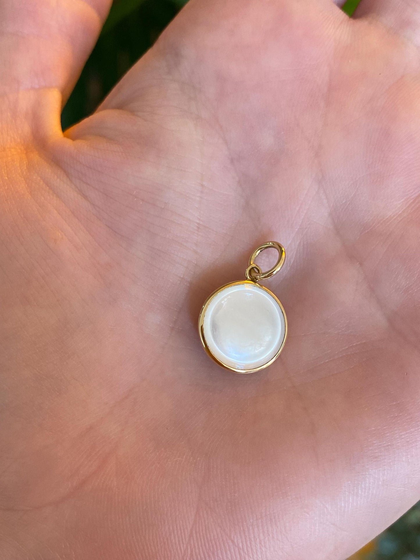 Vintage 14k Yellow Gold MOP Cufflink Conversion Charm