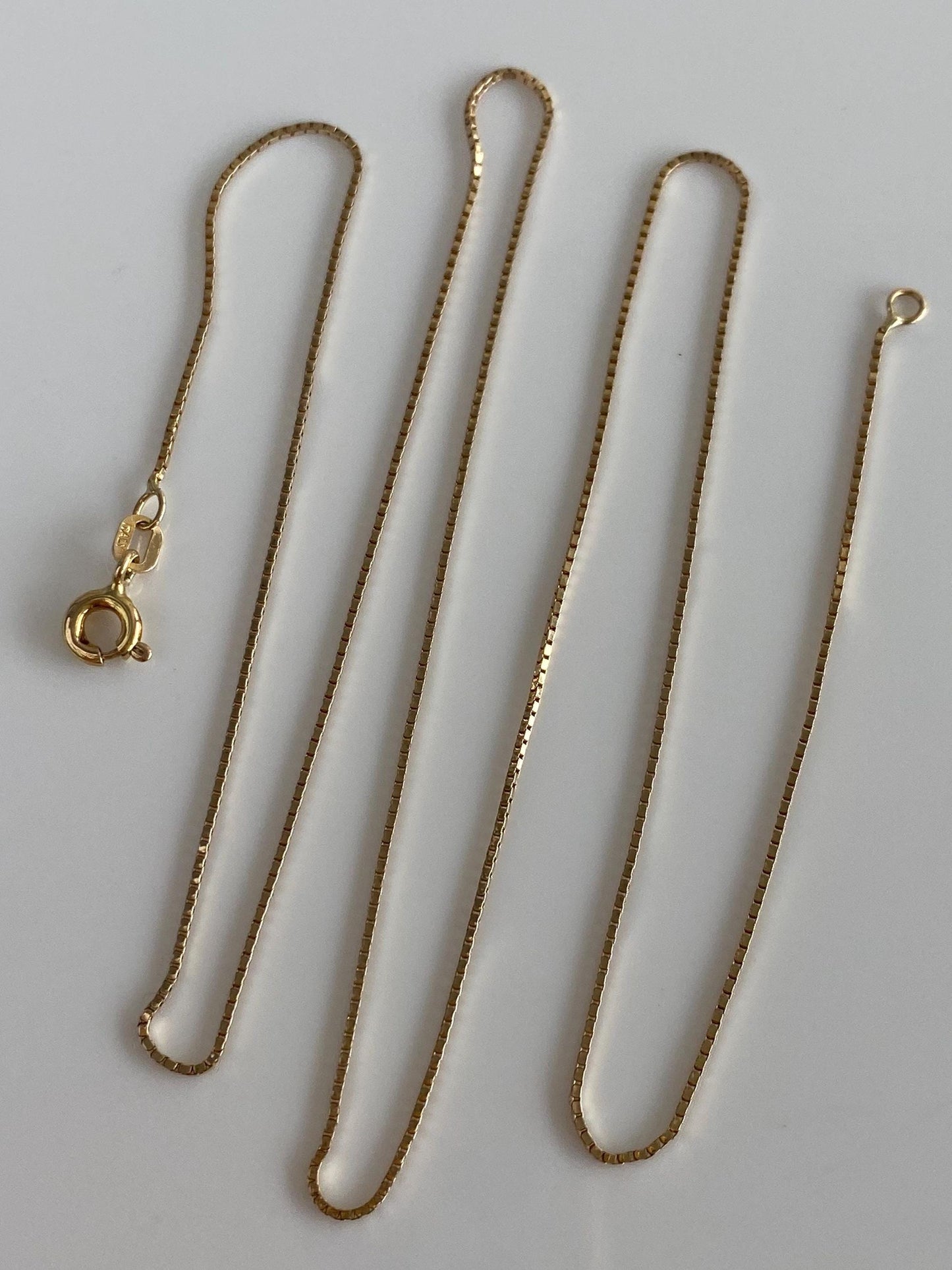 Vintage Solid 14k Yellow Gold Dainty Box Chain Necklace - 19 inches