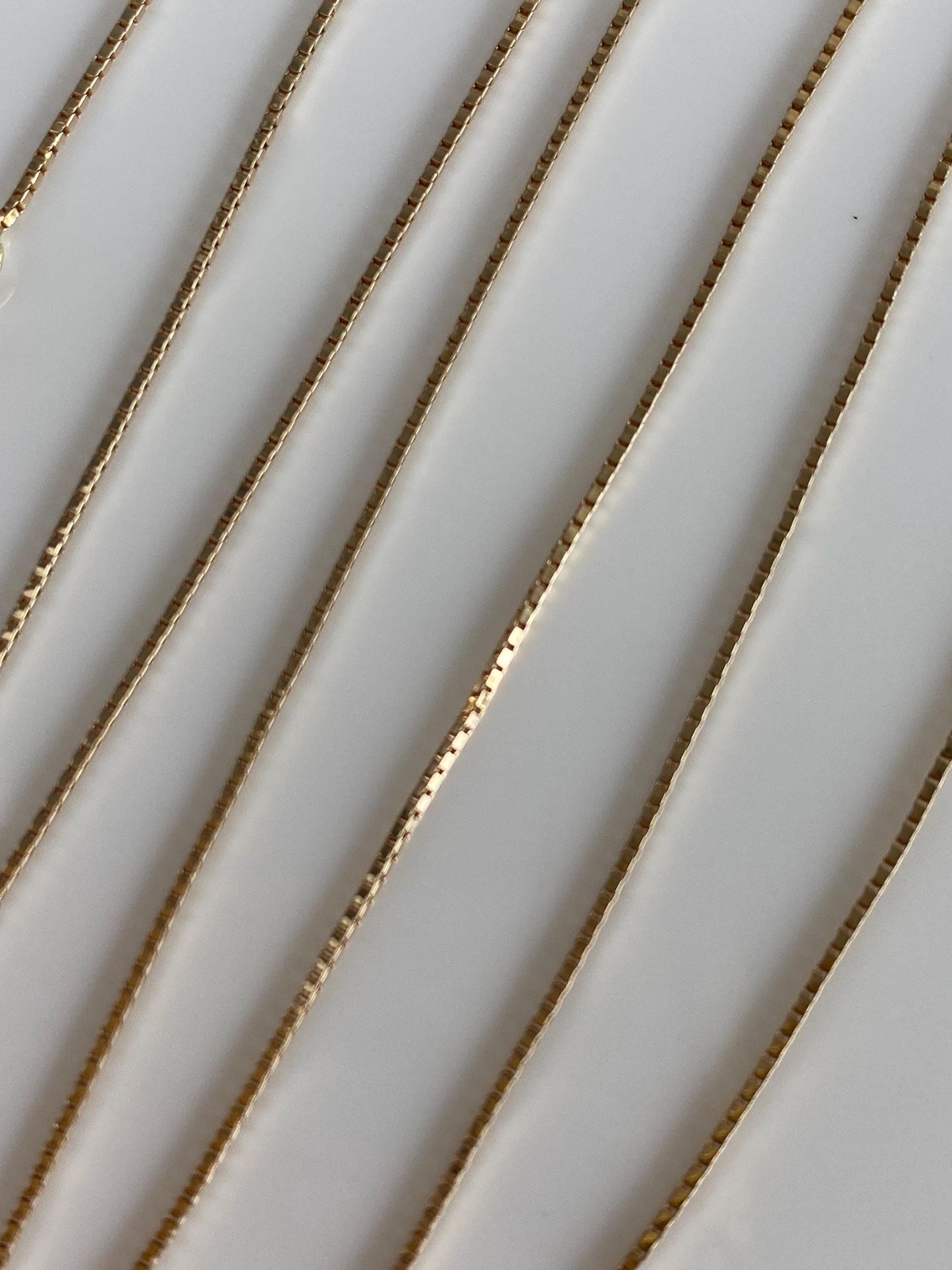 Vintage Solid 14k Yellow Gold Dainty Box Chain Necklace - 19 inches