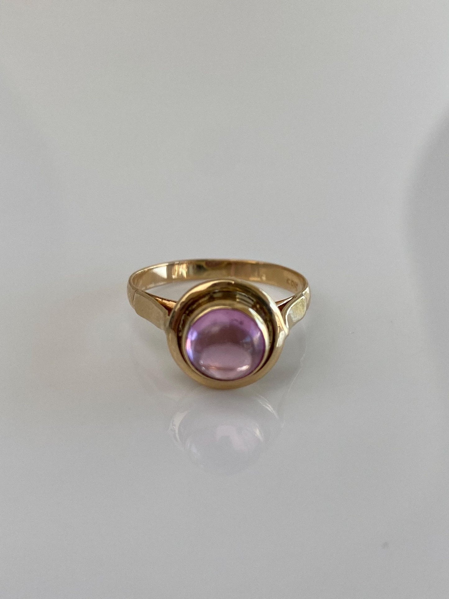 Vintage Solid 14k Yellow Gold Pink Sapphire Ring - Size 6.5