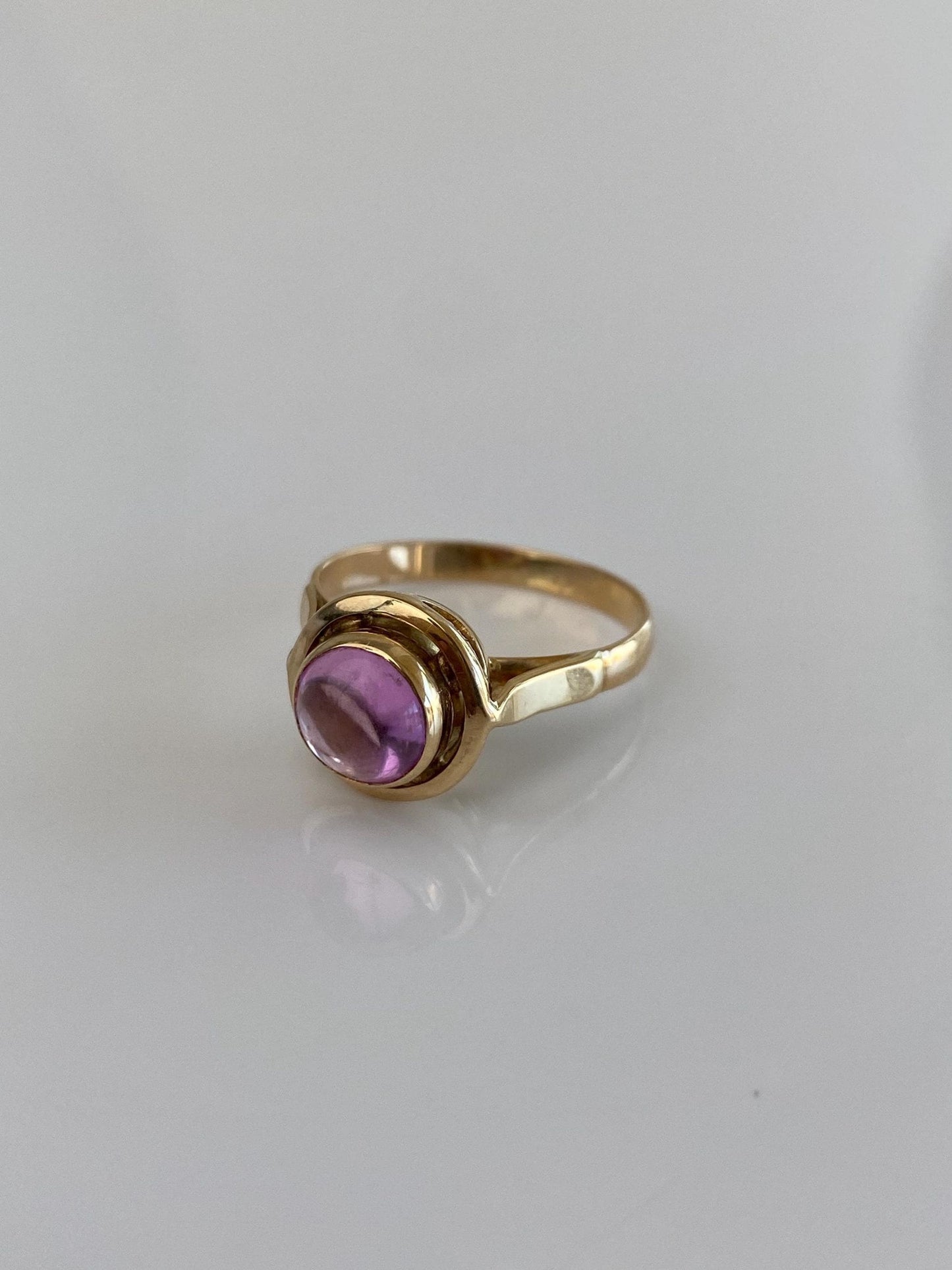 Vintage Solid 14k Yellow Gold Pink Sapphire Ring - Size 6.5