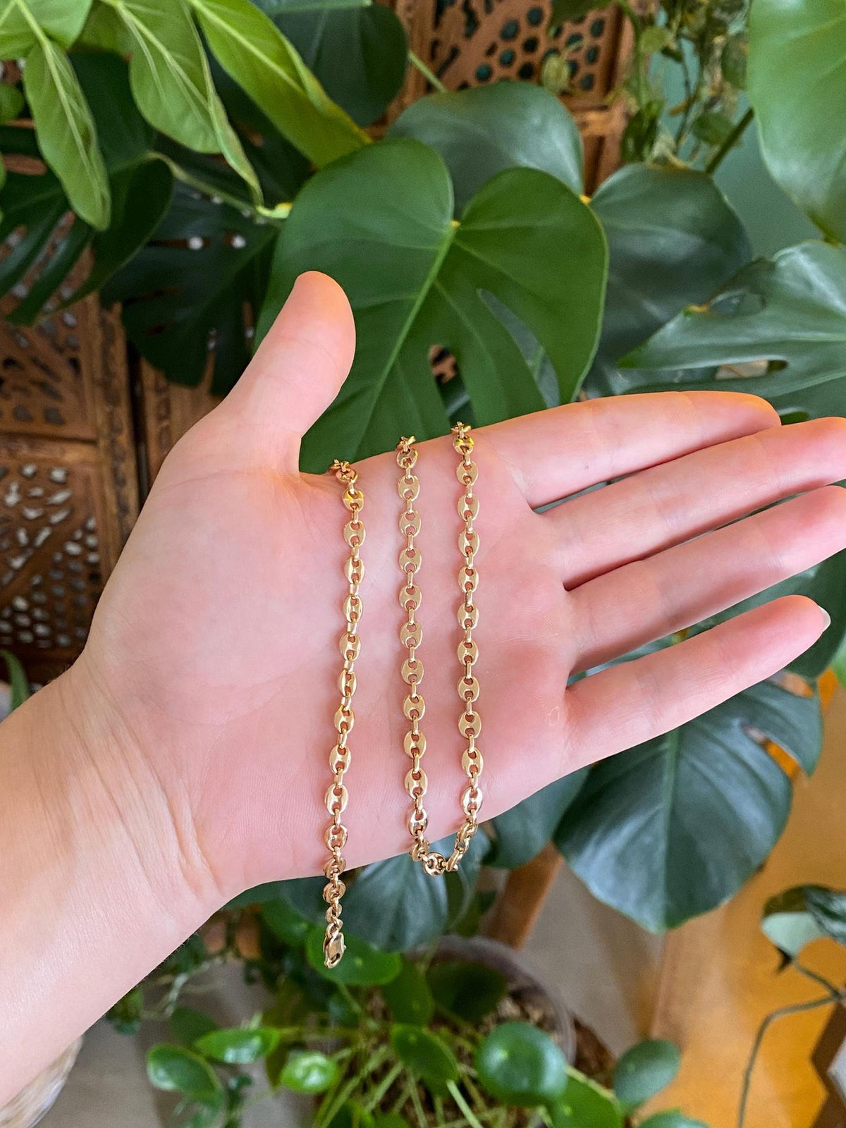 Solid 14k Yellow Gold Mariner Link Chain Necklace - 18.25 inches