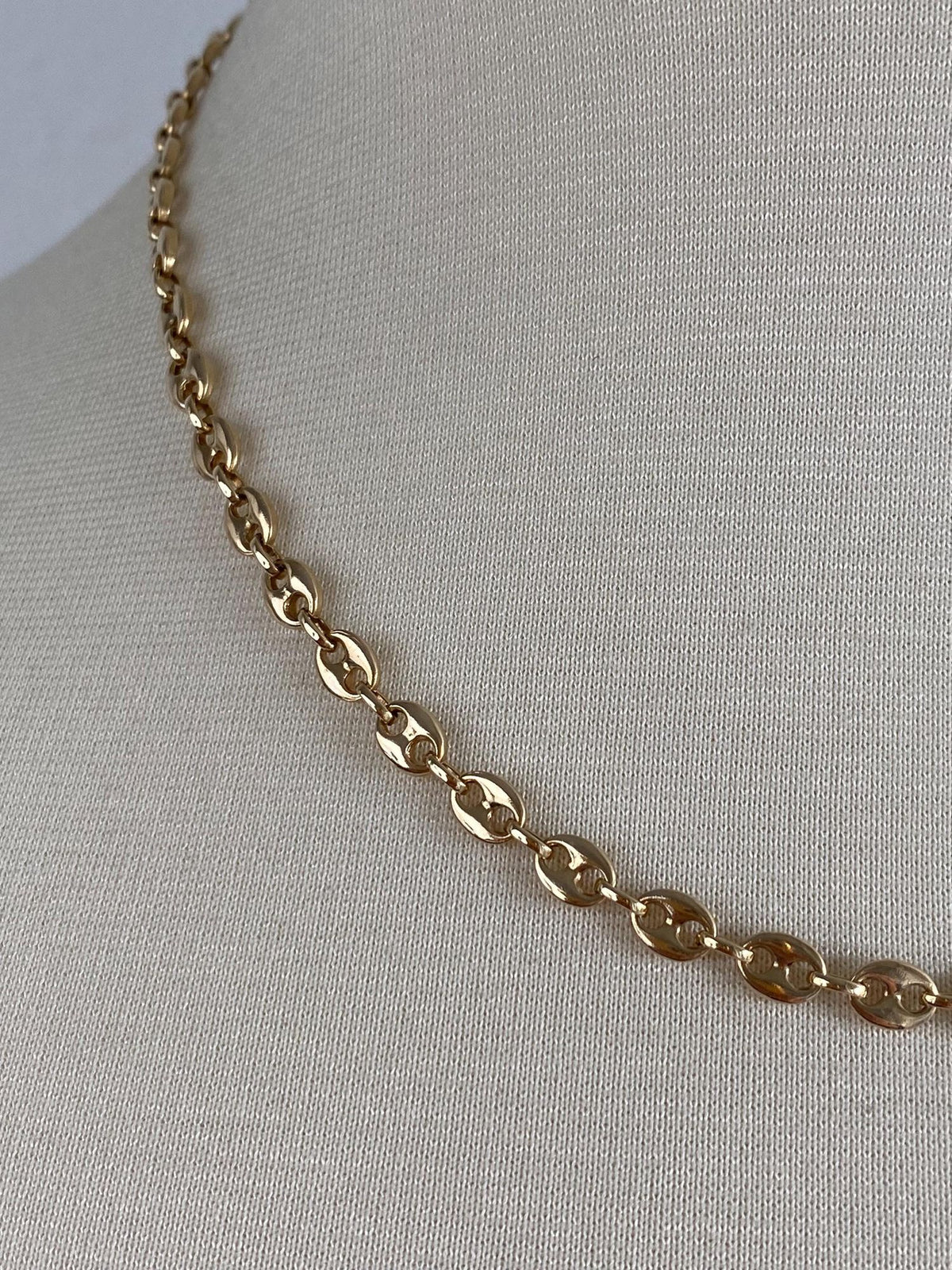 Solid 14k Yellow Gold Mariner Link Chain Necklace - 18.25 inches