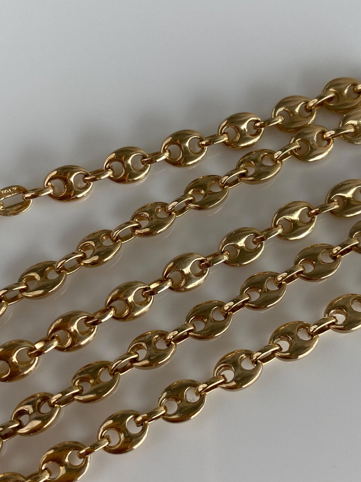 Solid 14k Yellow Gold Mariner Link Chain Necklace - 18.25 inches