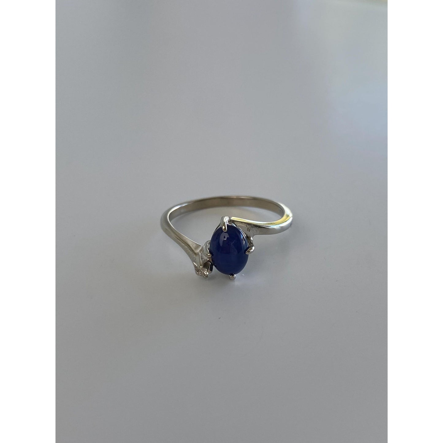 Vintage Solid 10k White Gold Diamond Blue Star Sapphire Ring - Size 6.25