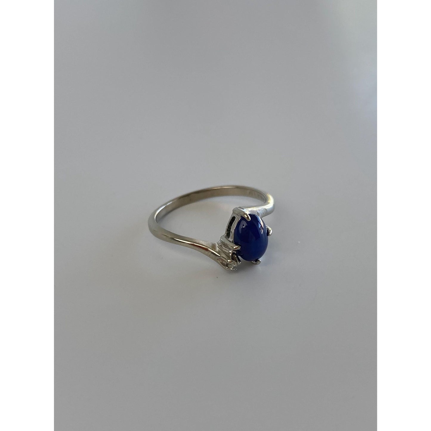 Vintage Solid 10k White Gold Diamond Blue Star Sapphire Ring - Size 6.25