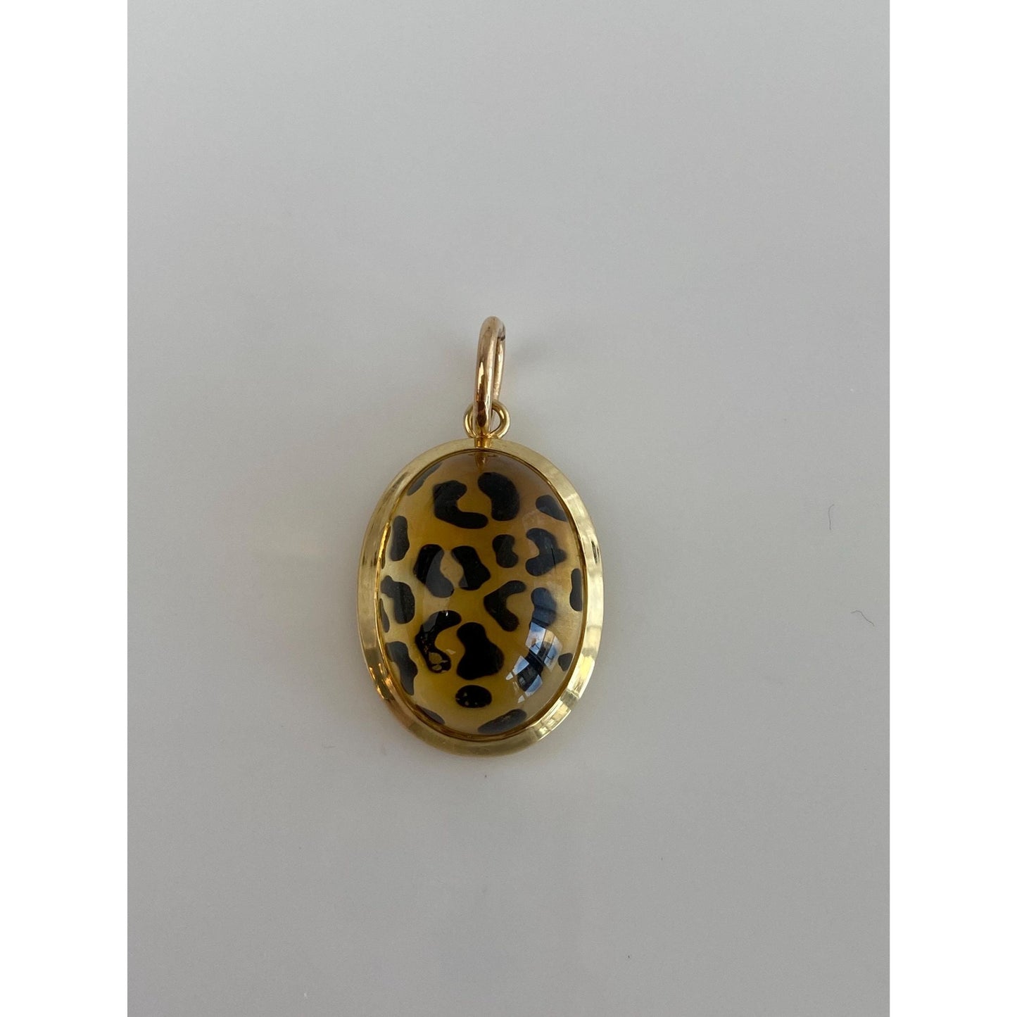 Vintage Solid 18k Yellow Gold Leopard Print Charm