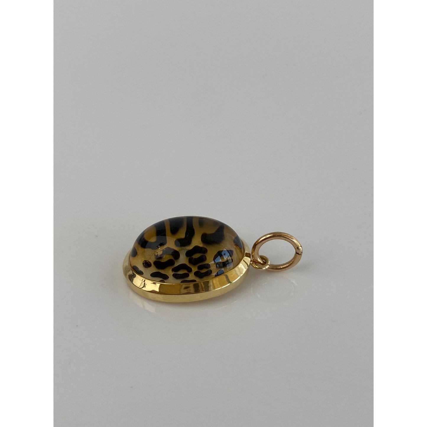 Vintage Solid 18k Yellow Gold Leopard Print Charm