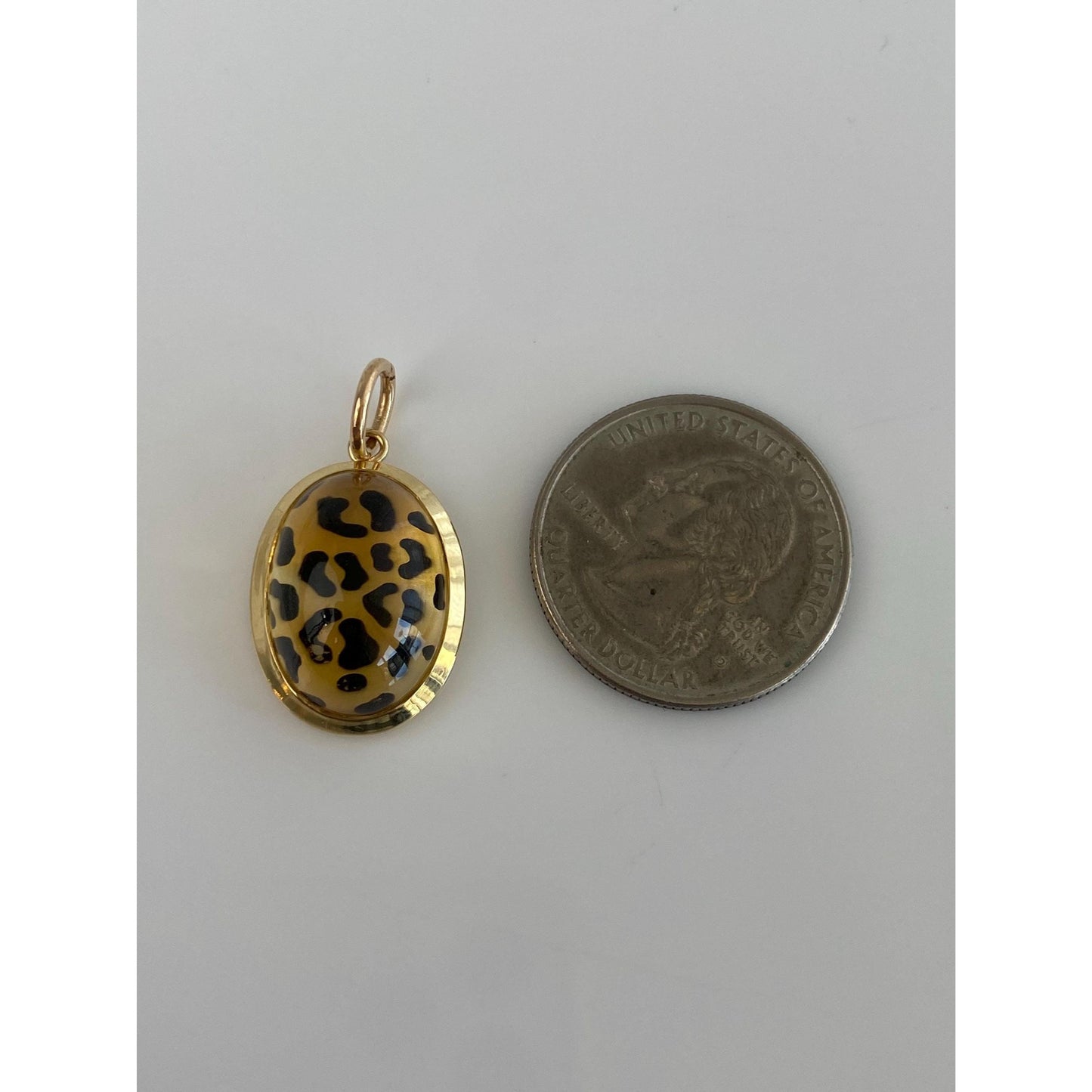Vintage Solid 18k Yellow Gold Leopard Print Charm