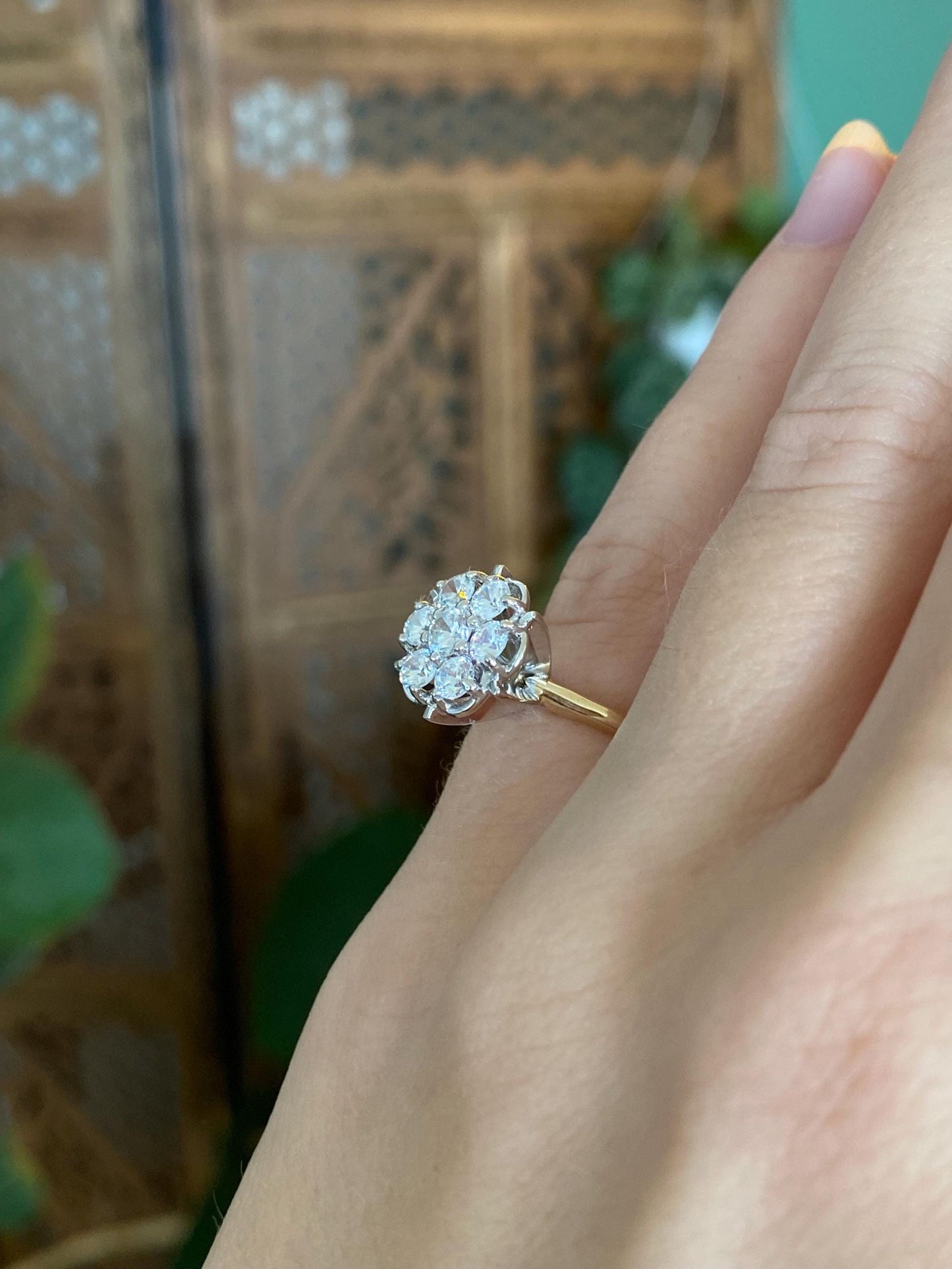 Vintage Solid 14k White & Yellow Gold Cubic Zirconia Cluster Ring - Size 4.25