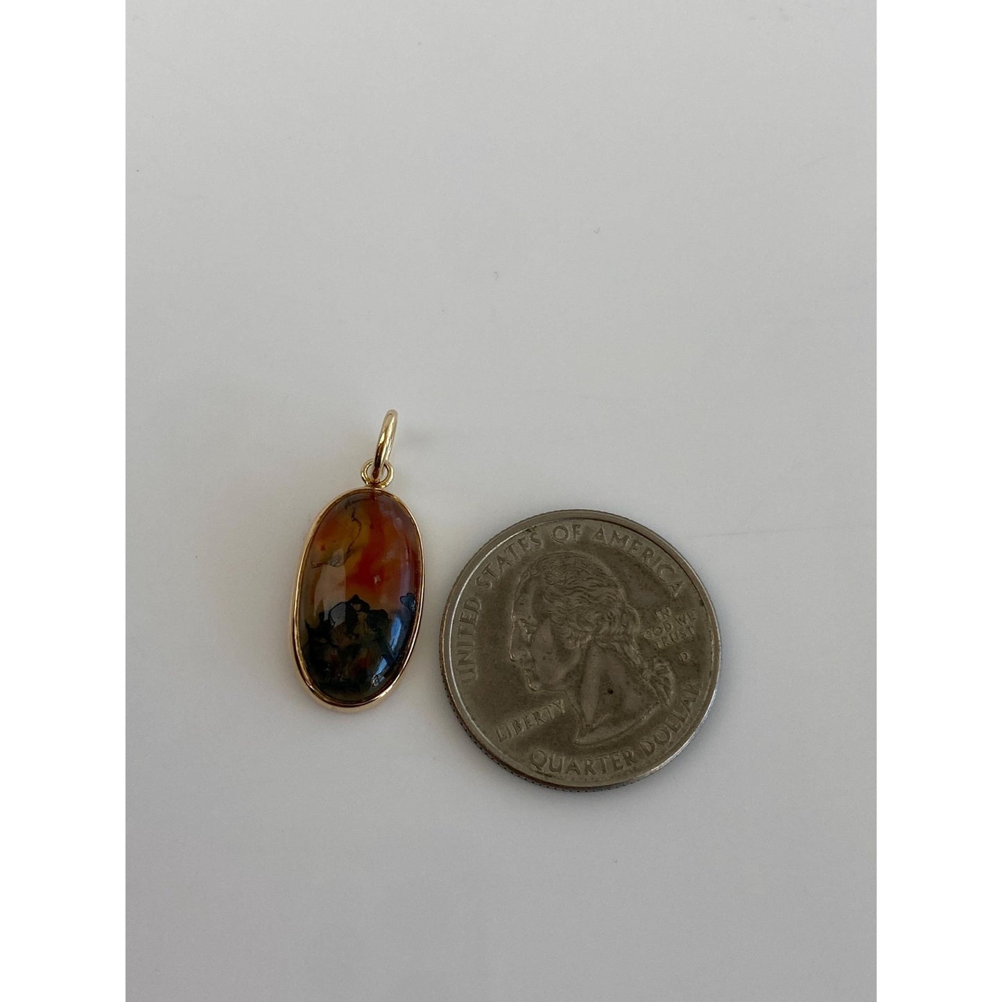 Vintage Solid 14k Yellow Gold Agate Charm