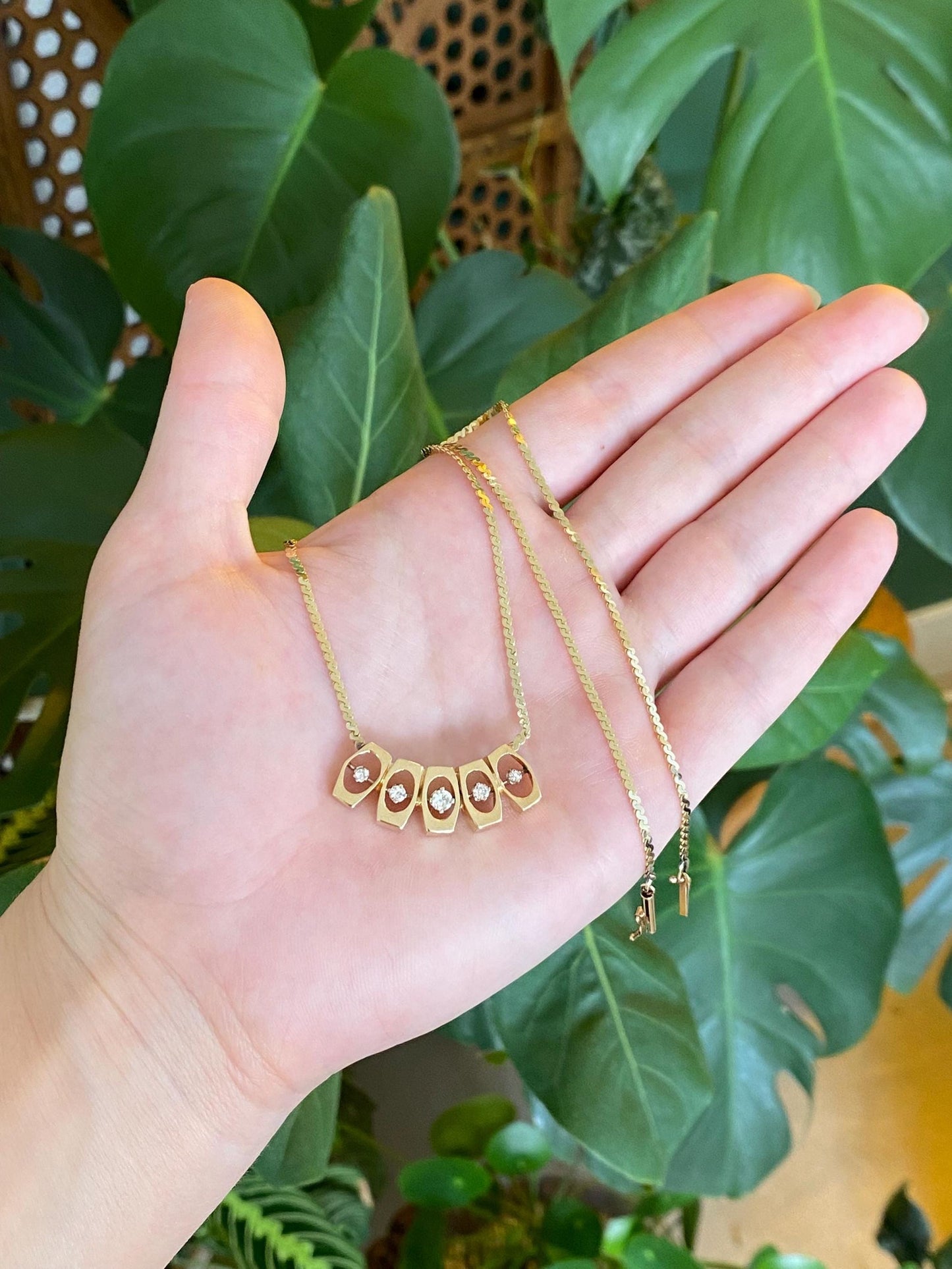 Vintage Solid 14k Yellow Gold Diamonds Serpentine Chain Necklace - 16 inches