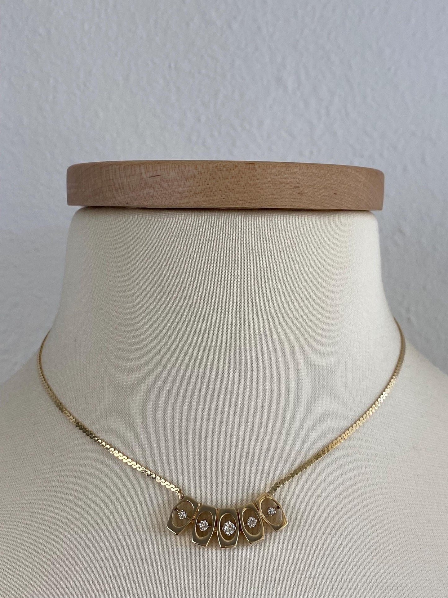 Vintage Solid 14k Yellow Gold Diamonds Serpentine Chain Necklace - 16 inches