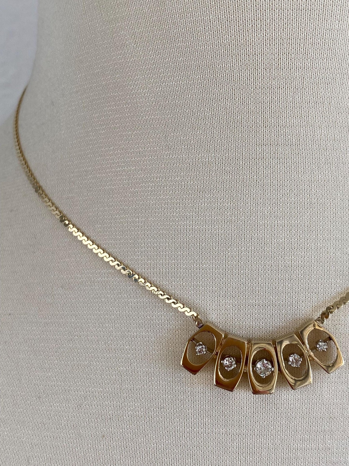 Vintage Solid 14k Yellow Gold Diamonds Serpentine Chain Necklace - 16 inches