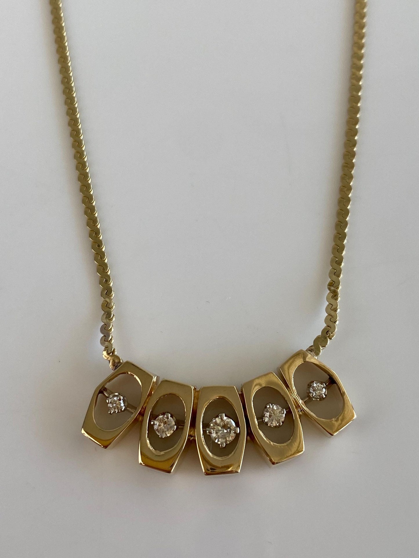 Vintage Solid 14k Yellow Gold Diamonds Serpentine Chain Necklace - 16 inches