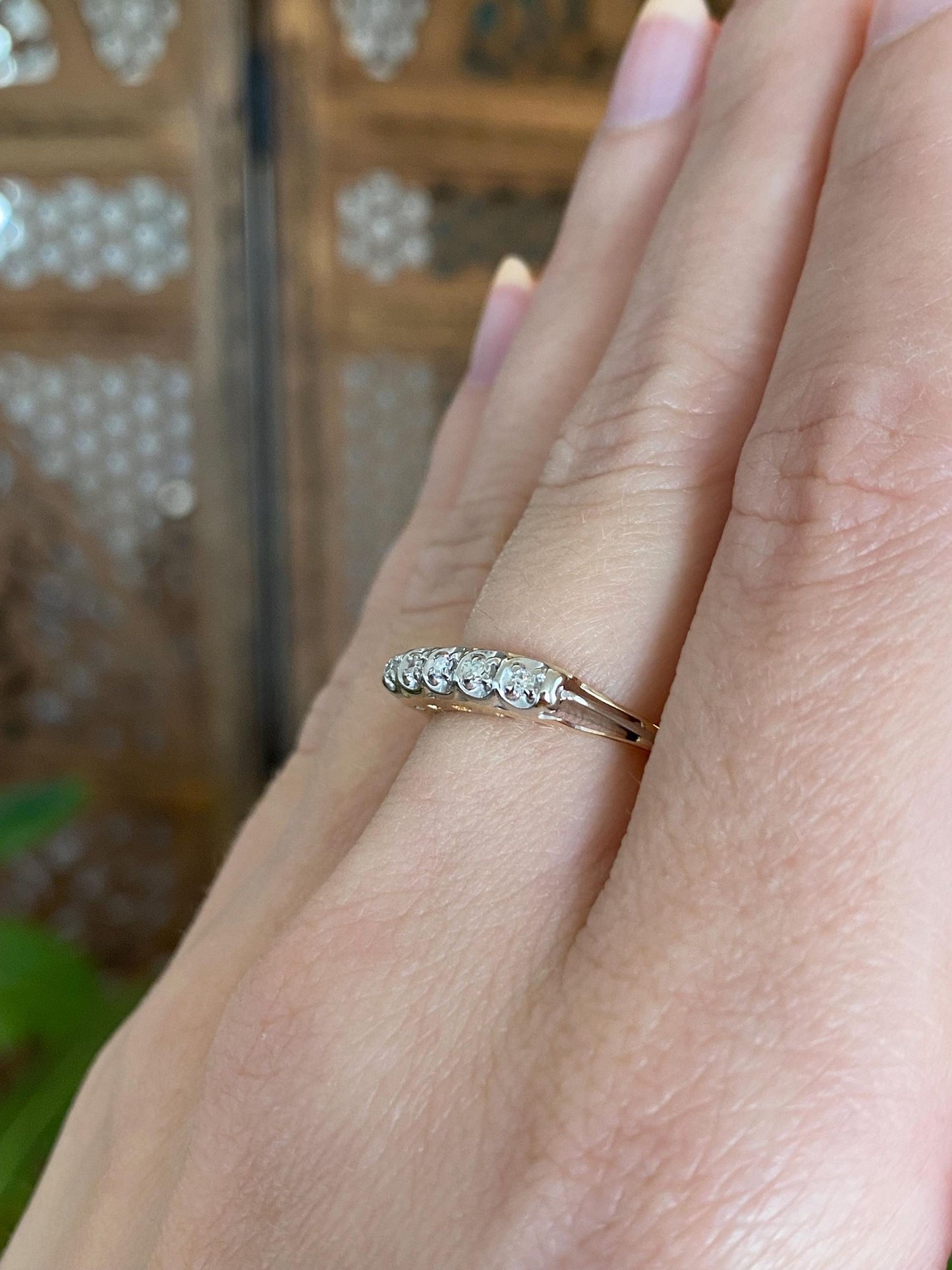 Vintage Solid 14k White & Yellow Gold Diamond Ring Band - Size 5.75