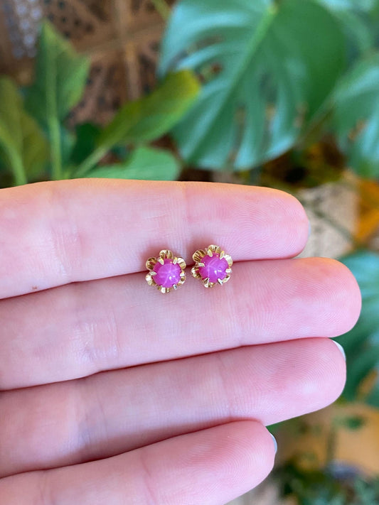 Vintage Solid 14k Yellow Gold Pink Star Sapphire Stud Earrings
