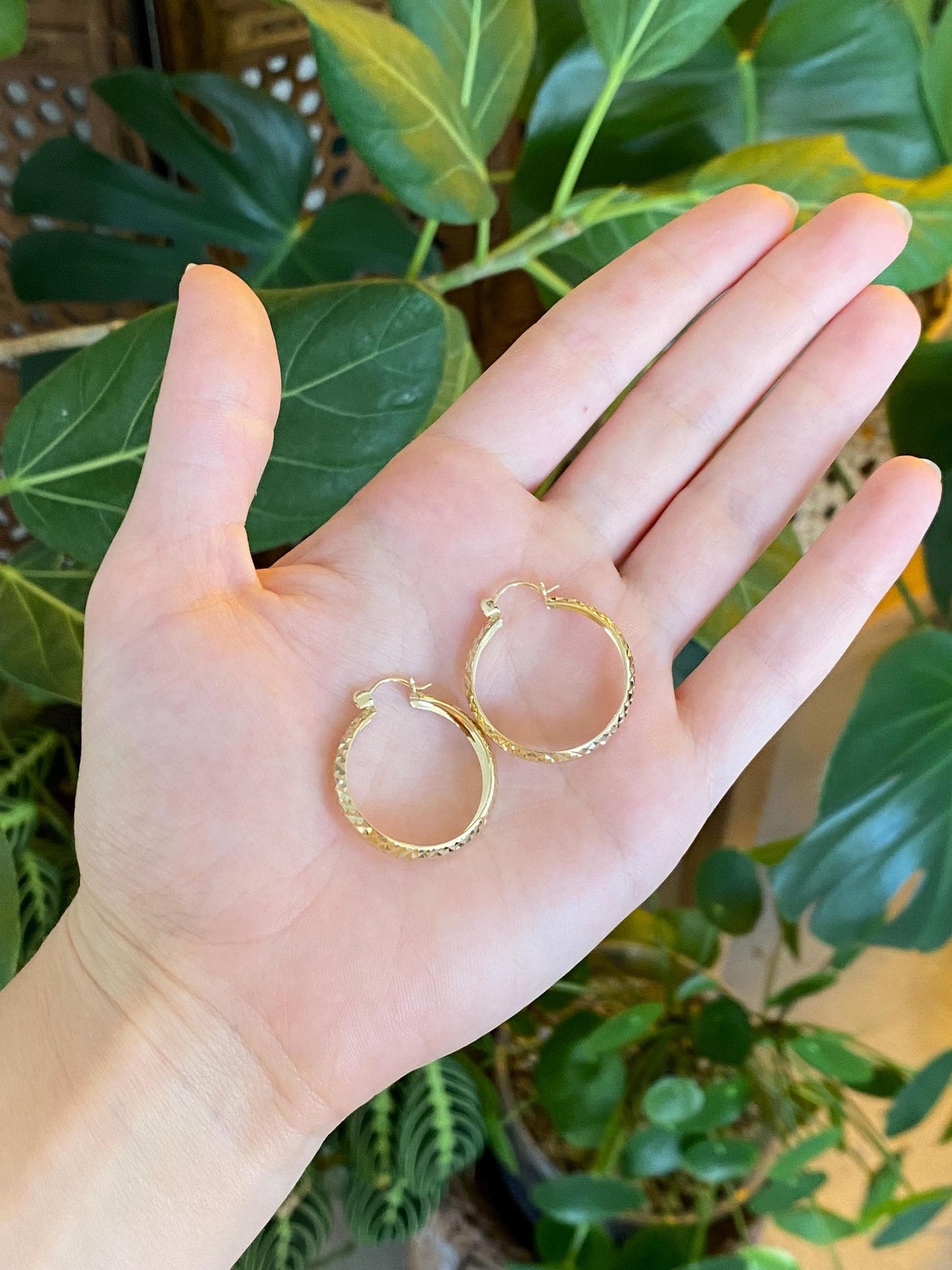 Vintage Solid 14k Yellow Gold Pyramid Texture Hoop Earrings