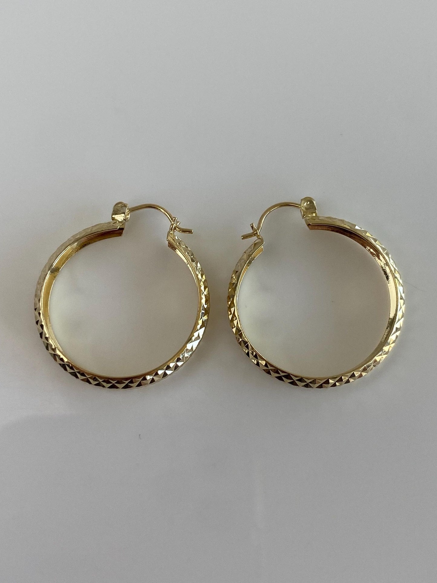 Vintage Solid 14k Yellow Gold Pyramid Texture Hoop Earrings