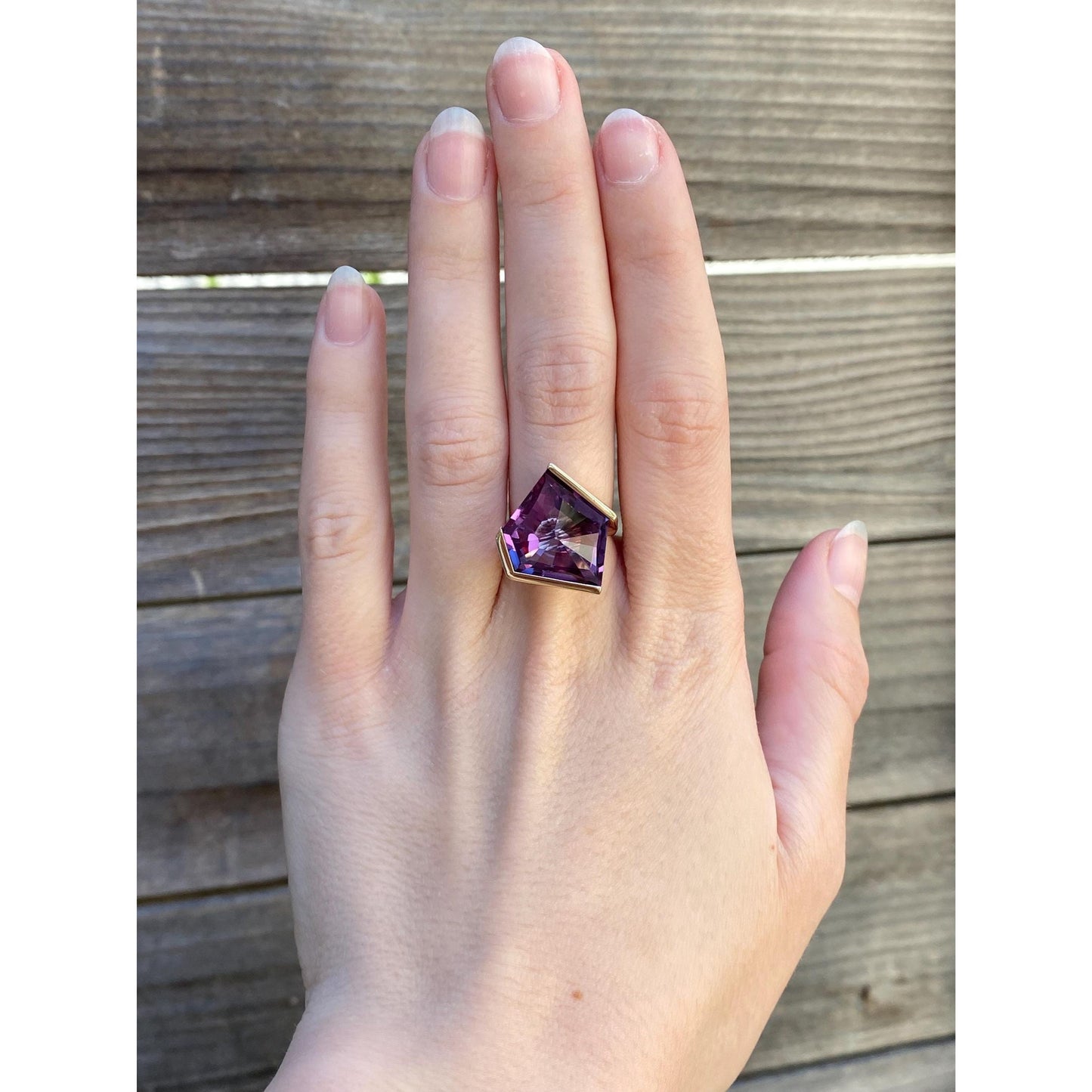 Vintage Solid 14k Yellow Gold Alexandrite Ring - Size 5.75