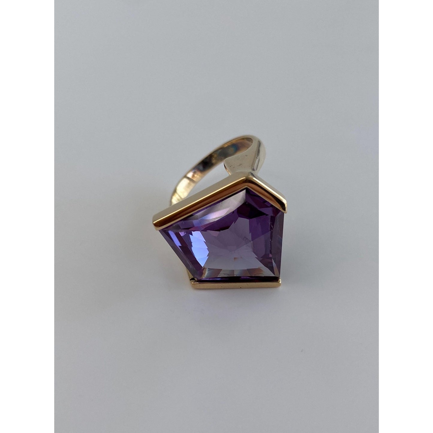 Vintage Solid 14k Yellow Gold Alexandrite Ring - Size 5.75