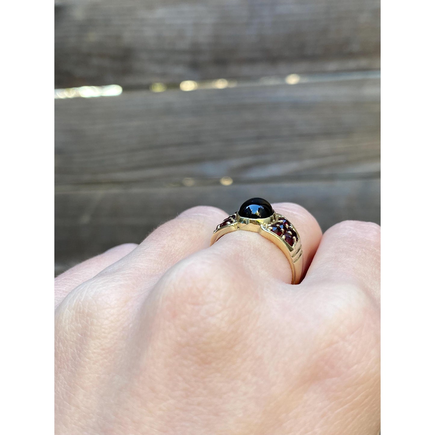 Vintage Solid 14k Yellow Gold Garnet Ring Band - Size 7