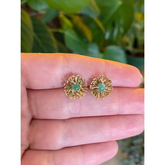 Vintage Solid 14k Yellow Gold Jade Flower Stud Earrings