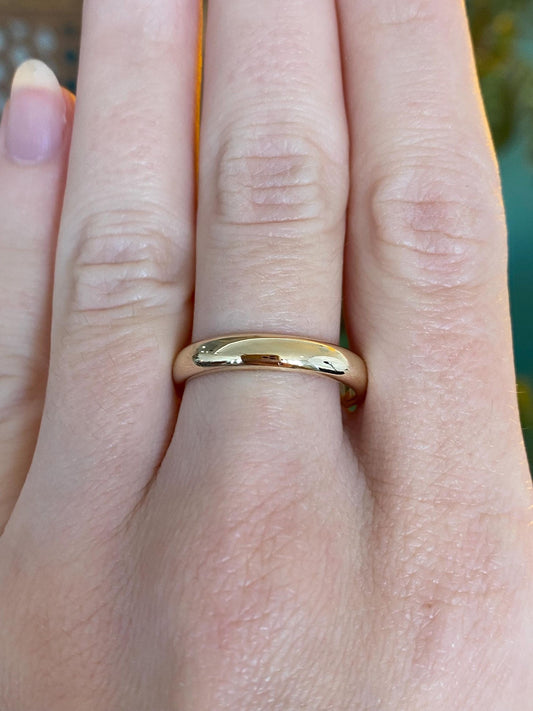 Vintage Solid 14k Yellow Gold Ring Band - Size 9