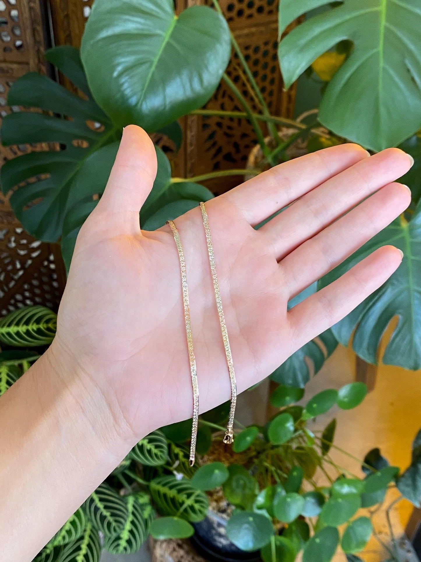 Vintage Solid 14k Tri Tone Gold Pattern Herringbone Chain Necklace - 18 inches