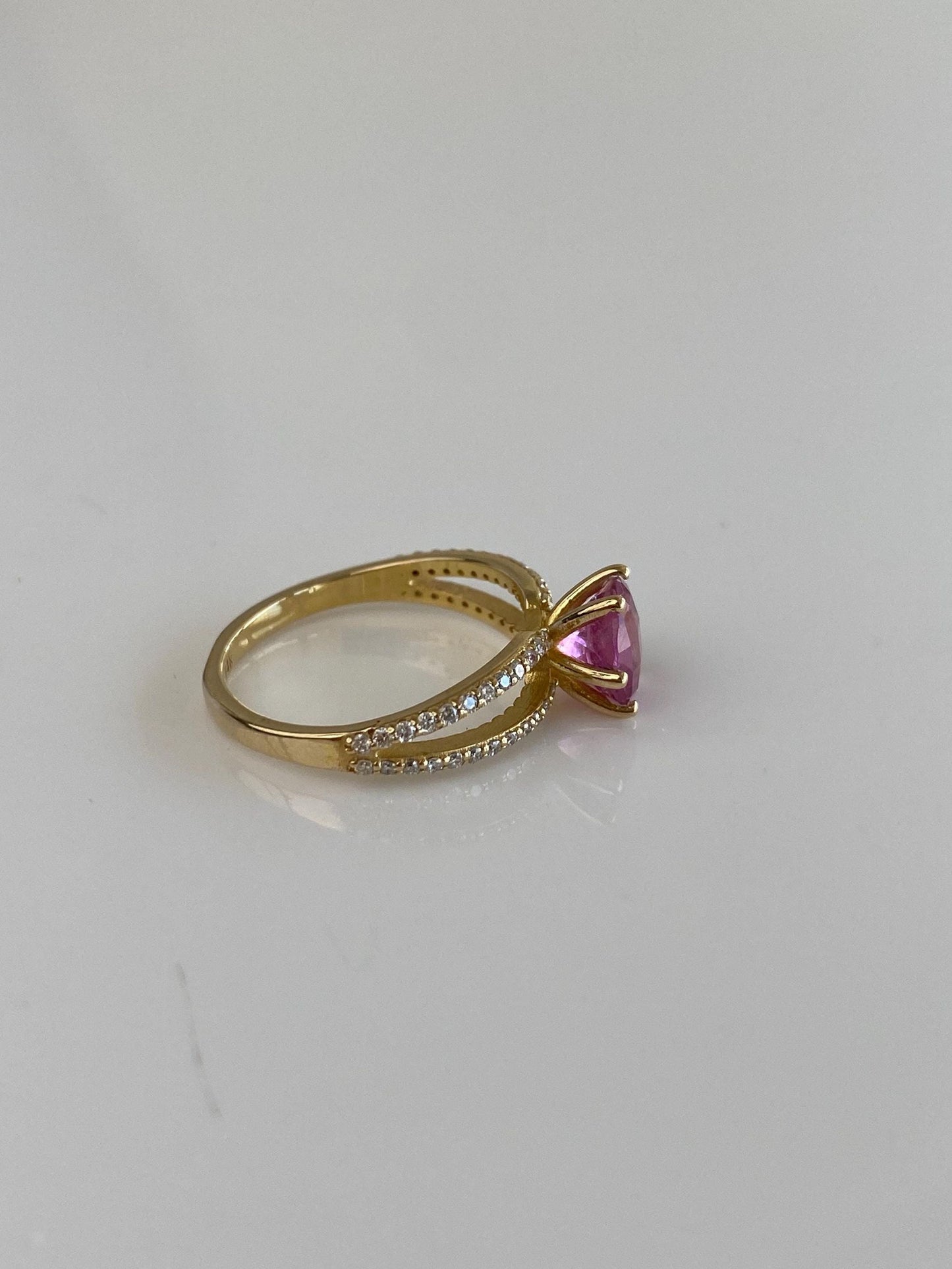Vintage Solid 14k Yellow Gold Pink Tourmaline Diamond Ring - Size 6