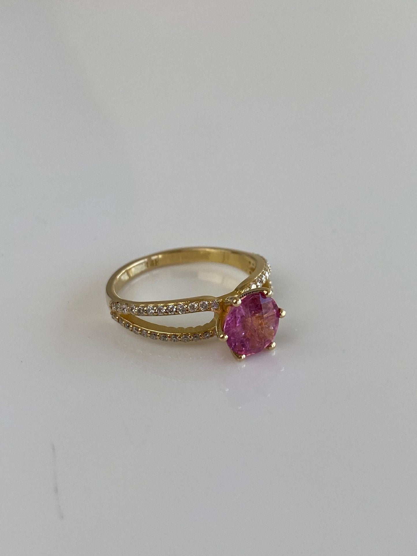 Vintage Solid 14k Yellow Gold Pink Tourmaline Diamond Ring - Size 6
