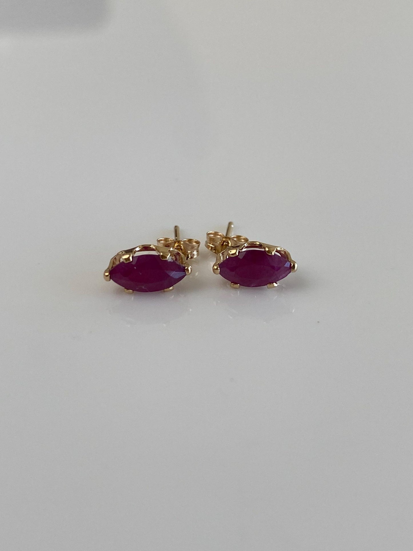 Vintage Solid 14k Yellow Gold Rose Cut Marquis Ruby Stud Earrings
