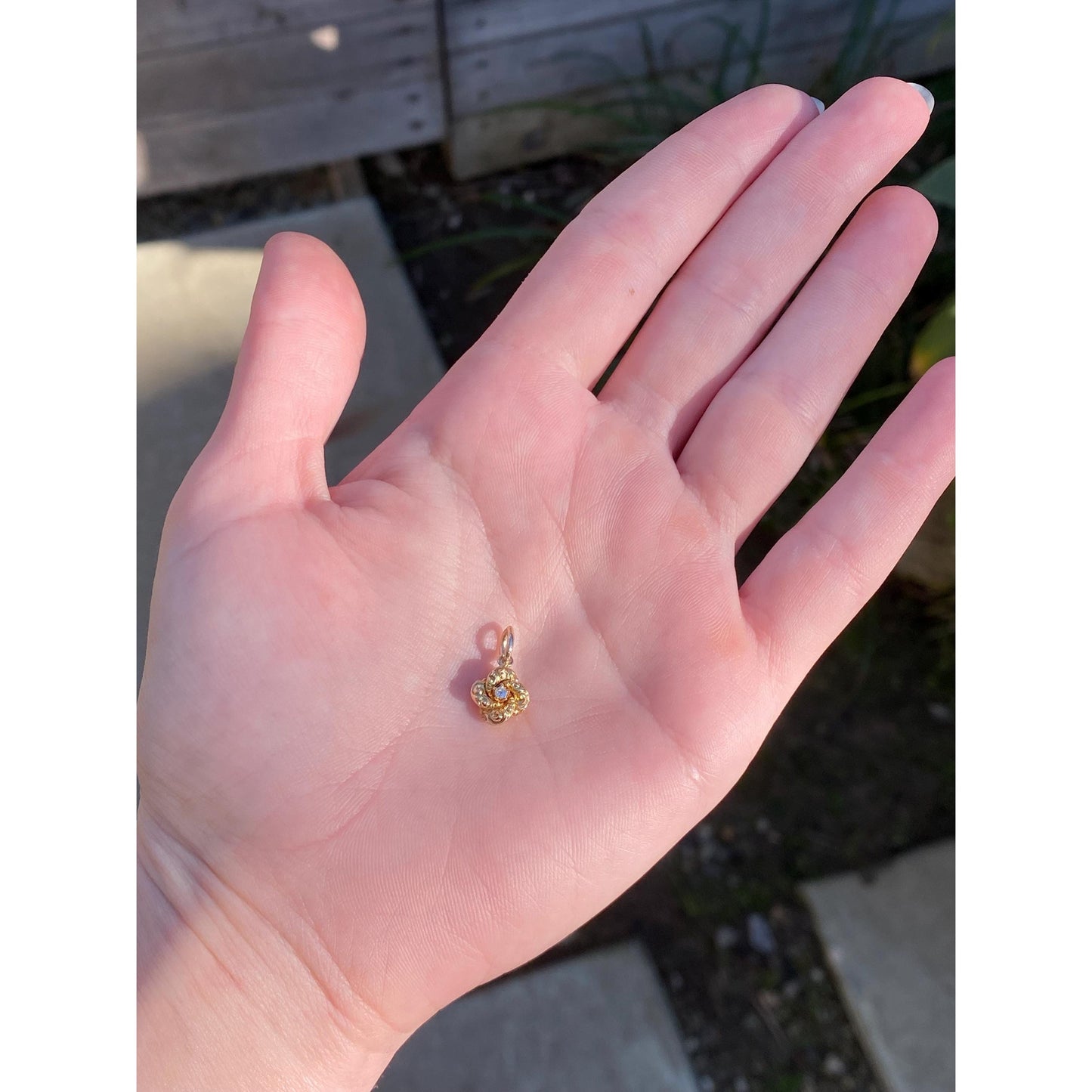 Vintage 18k Yellow Gold Diamond Designed Knot Stick Pin Conversion Charm