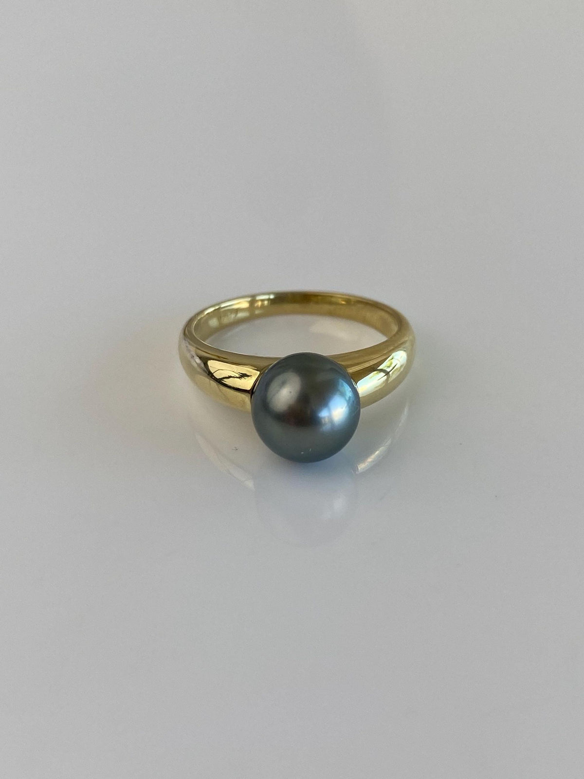 Vintage Solid 18k Yellow Gold Peacock Pearl Ring - Size 7.5
