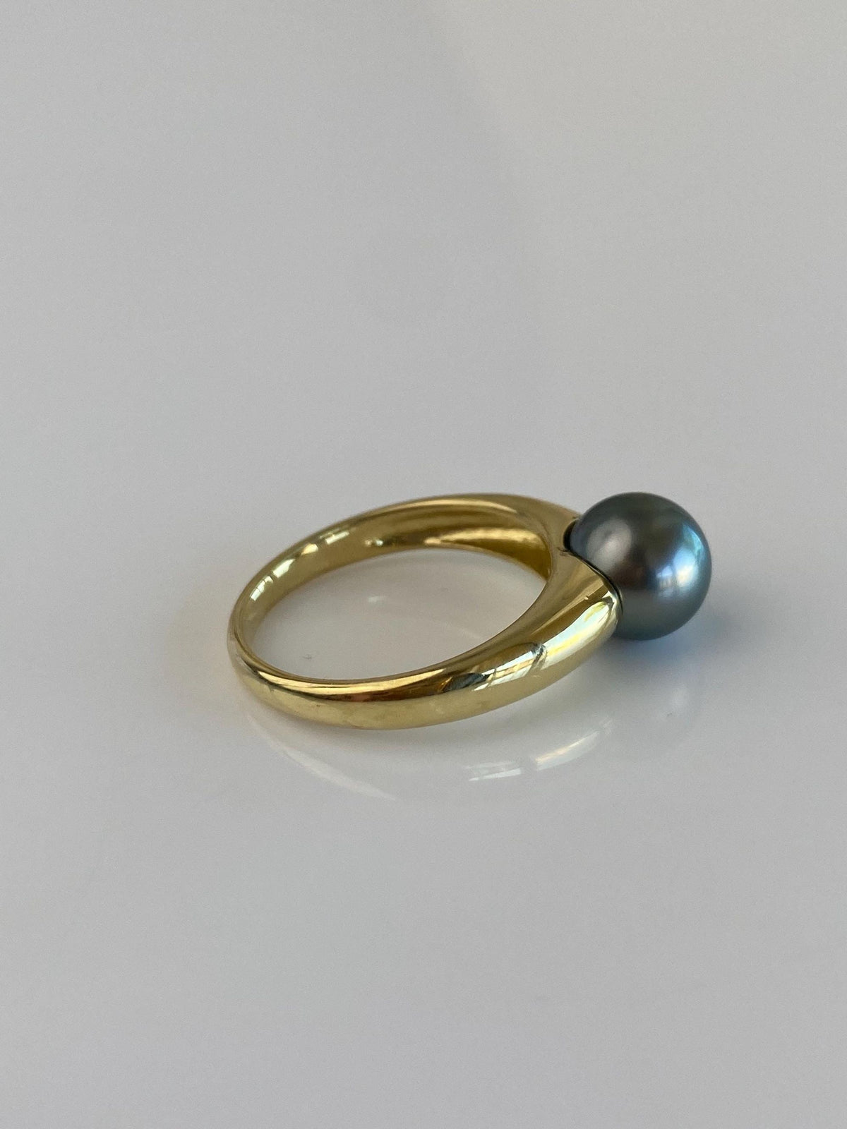 Vintage Solid 18k Yellow Gold Peacock Pearl Ring - Size 7.5
