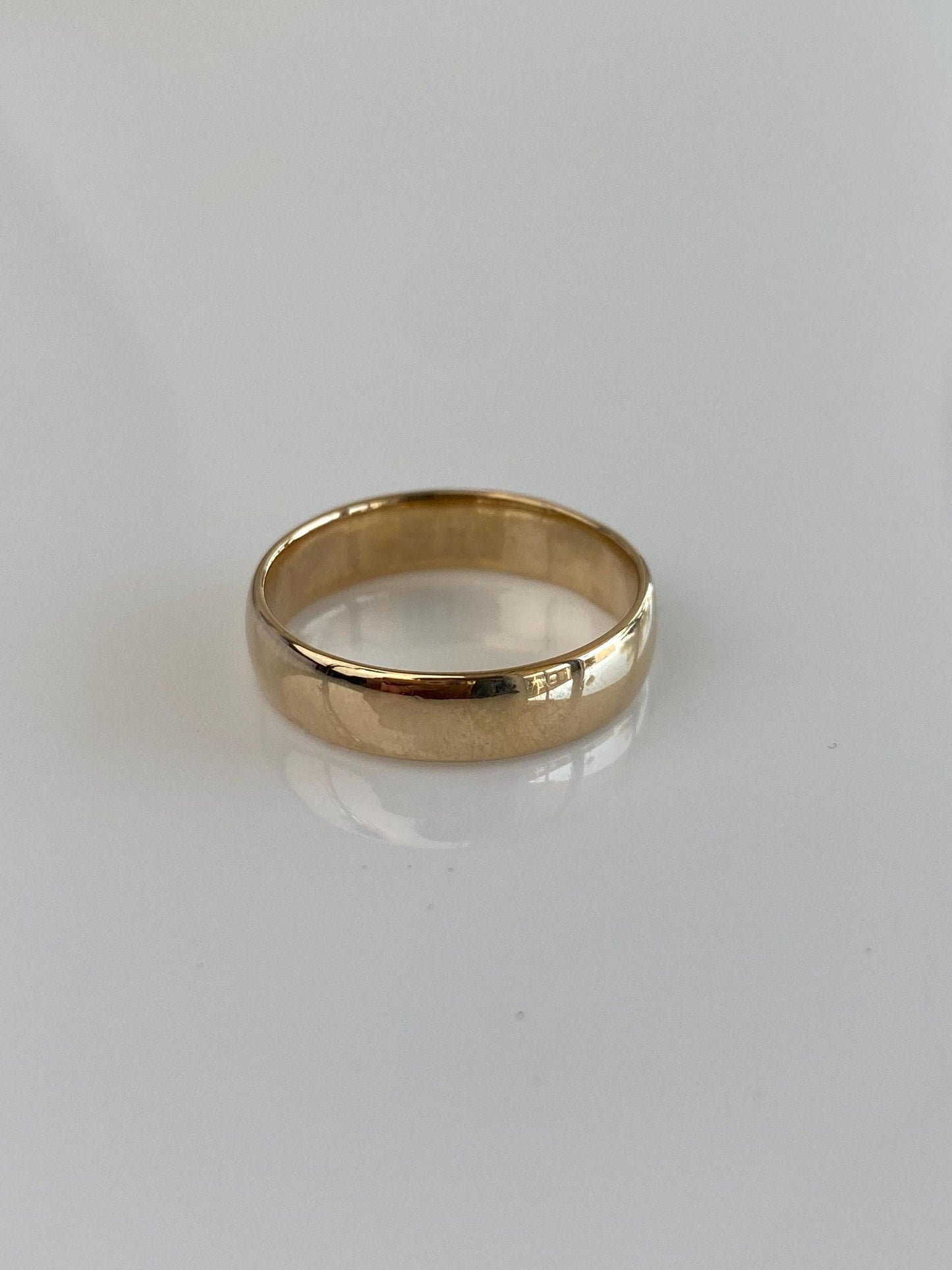 Vintage Solid 14k Yellow Gold Ring Band - Size 8