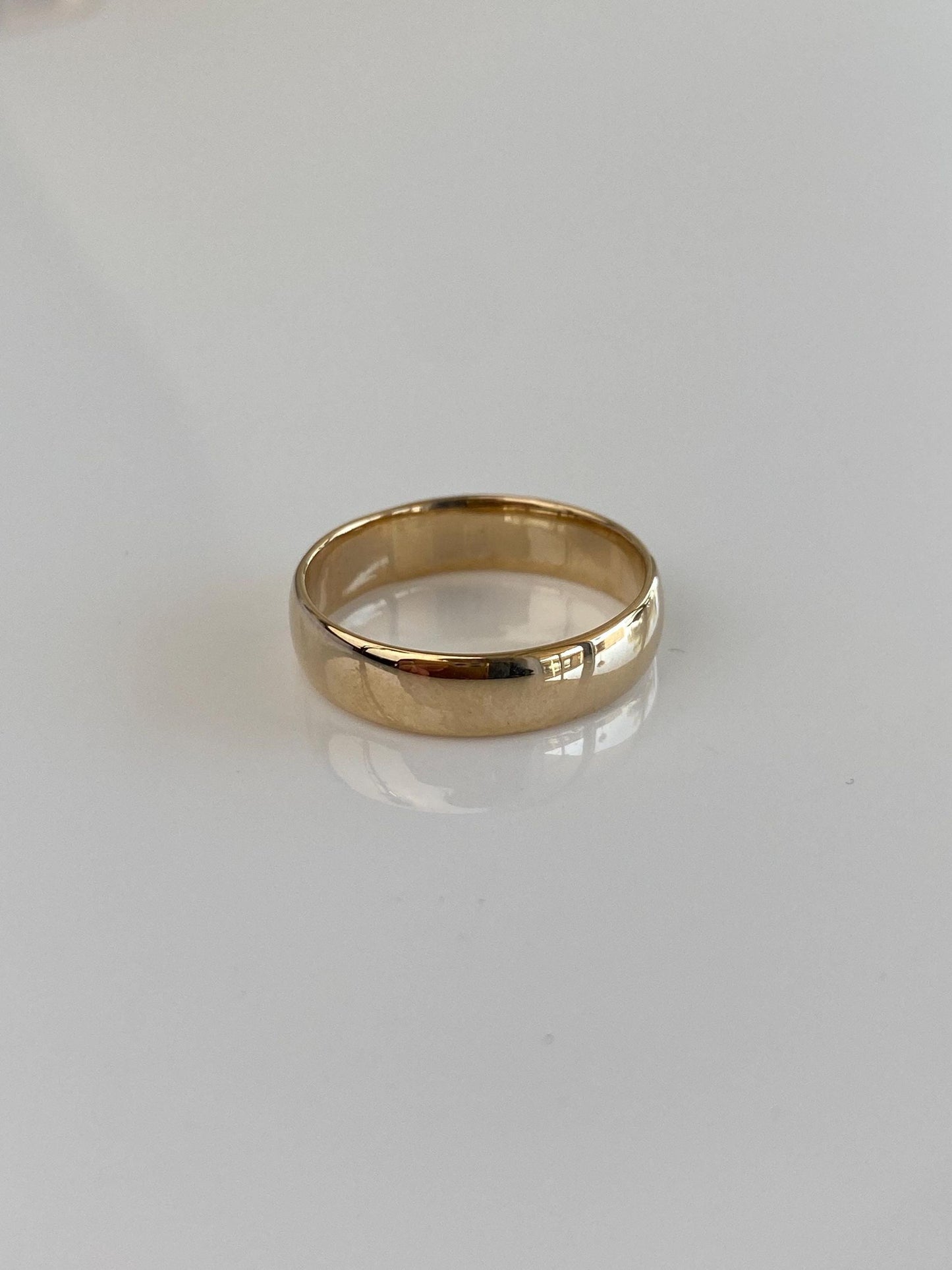 Vintage Solid 14k Yellow Gold Ring Band - Size 8