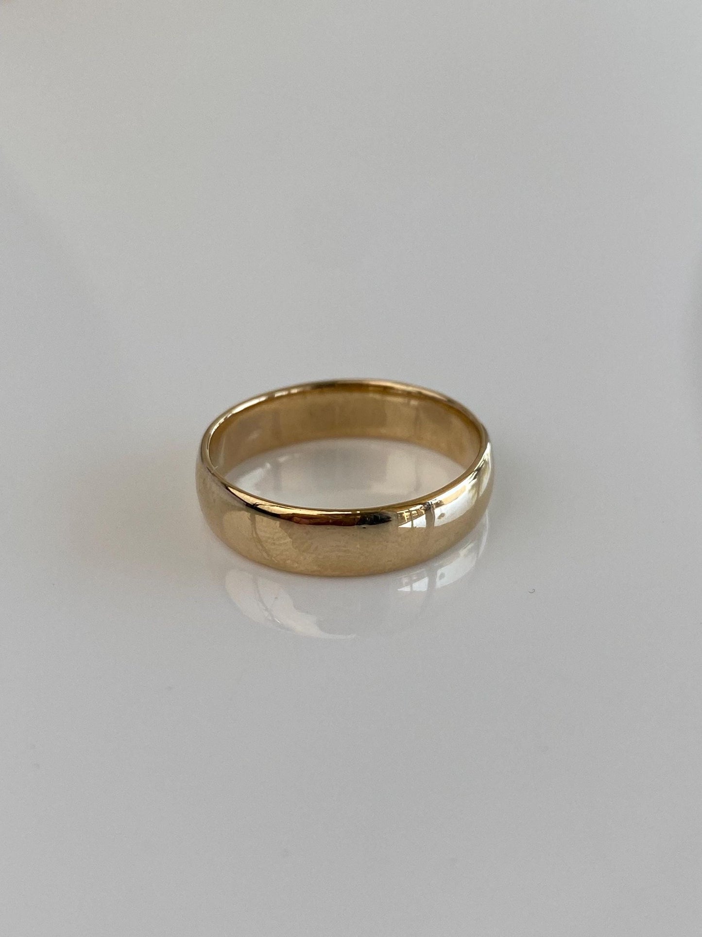 Vintage Solid 14k Yellow Gold Ring Band - Size 8