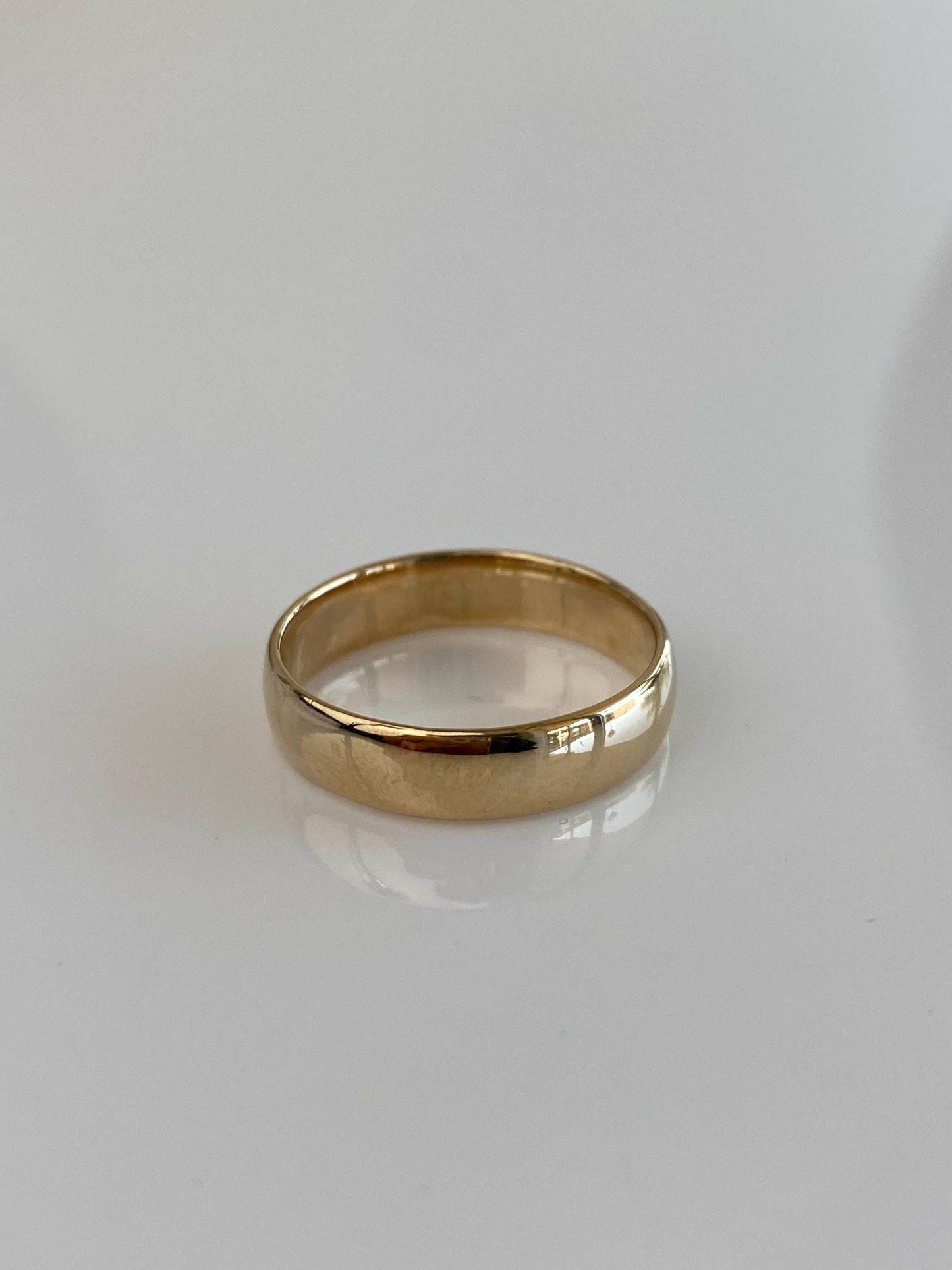 Vintage Solid 14k Yellow Gold Ring Band - Size 8