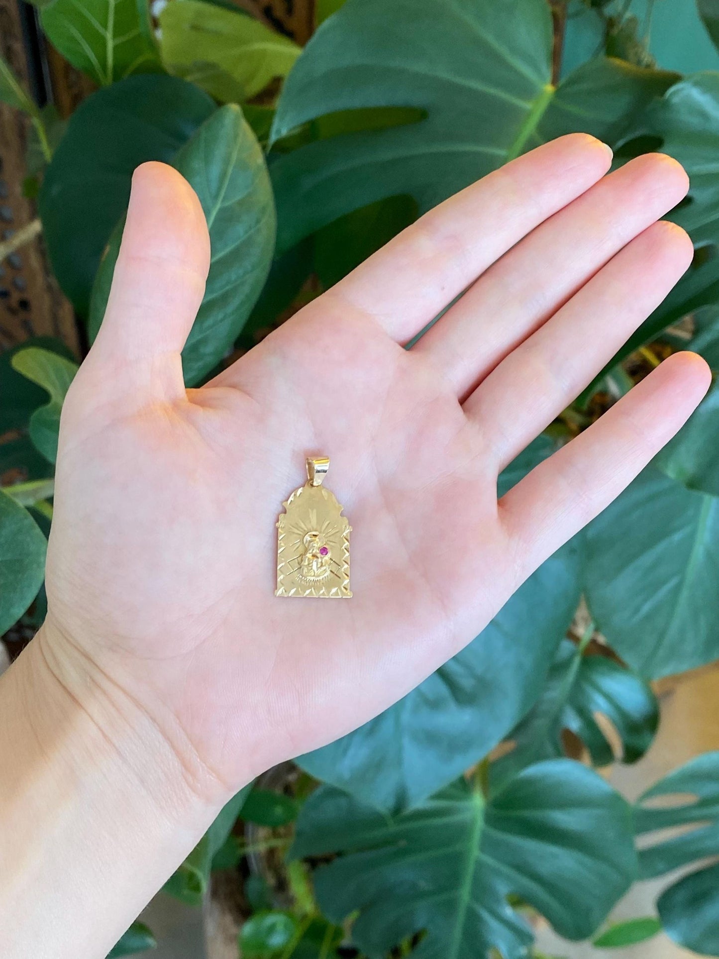 Vintage Solid 14k Yellow Gold Pink Spinel Diamond Cut Religious Charm