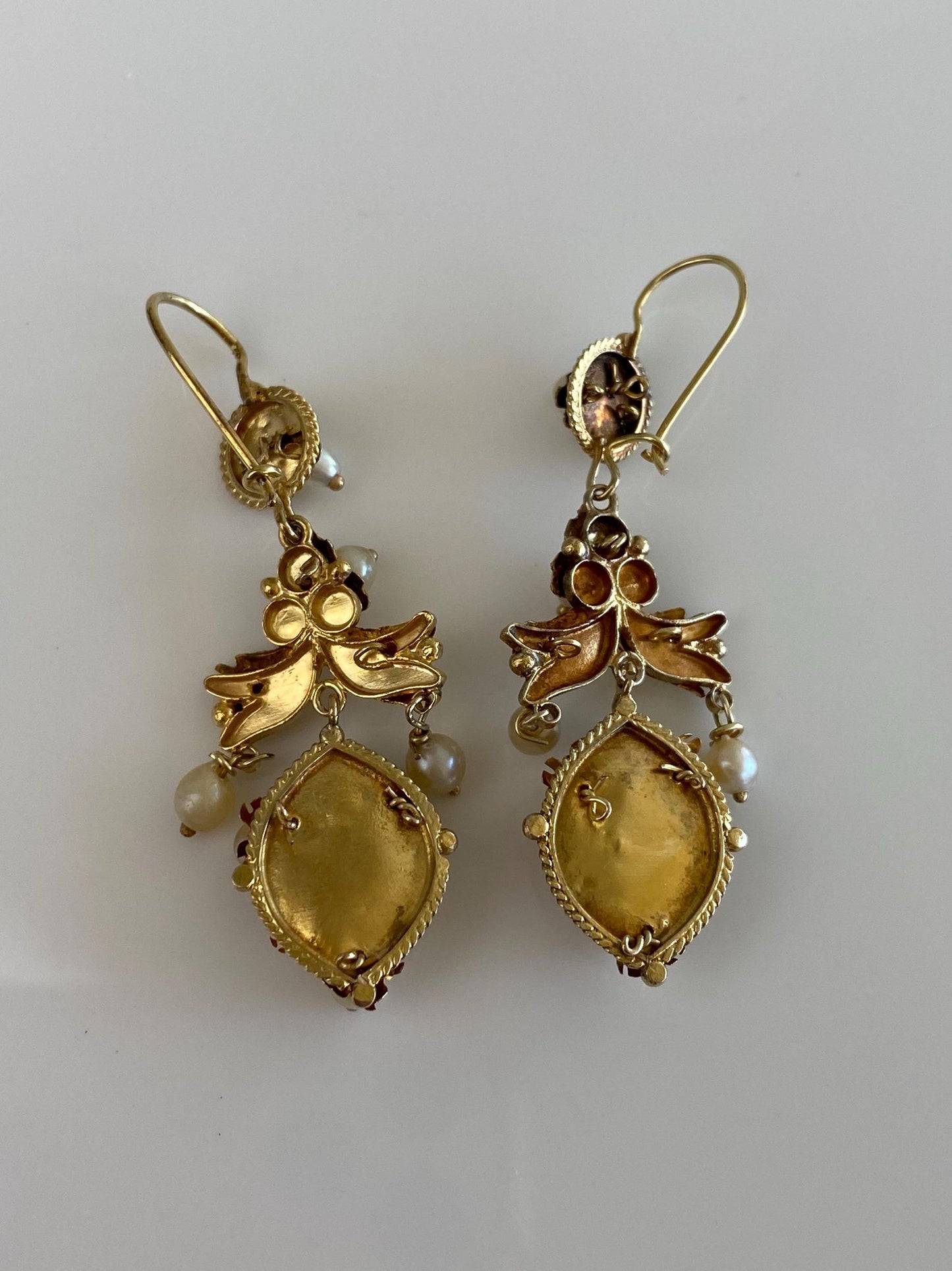 Vintage Solid 14k Yellow Gold Pearl Leaves Dangle Earrings