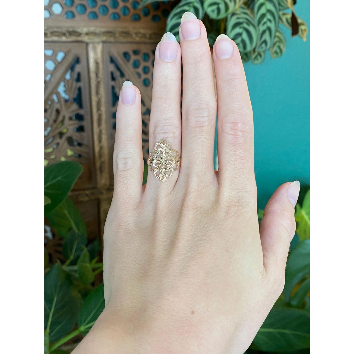 Vintage Solid 10k Yellow Gold Diamond Cut Ring - Size 5.5