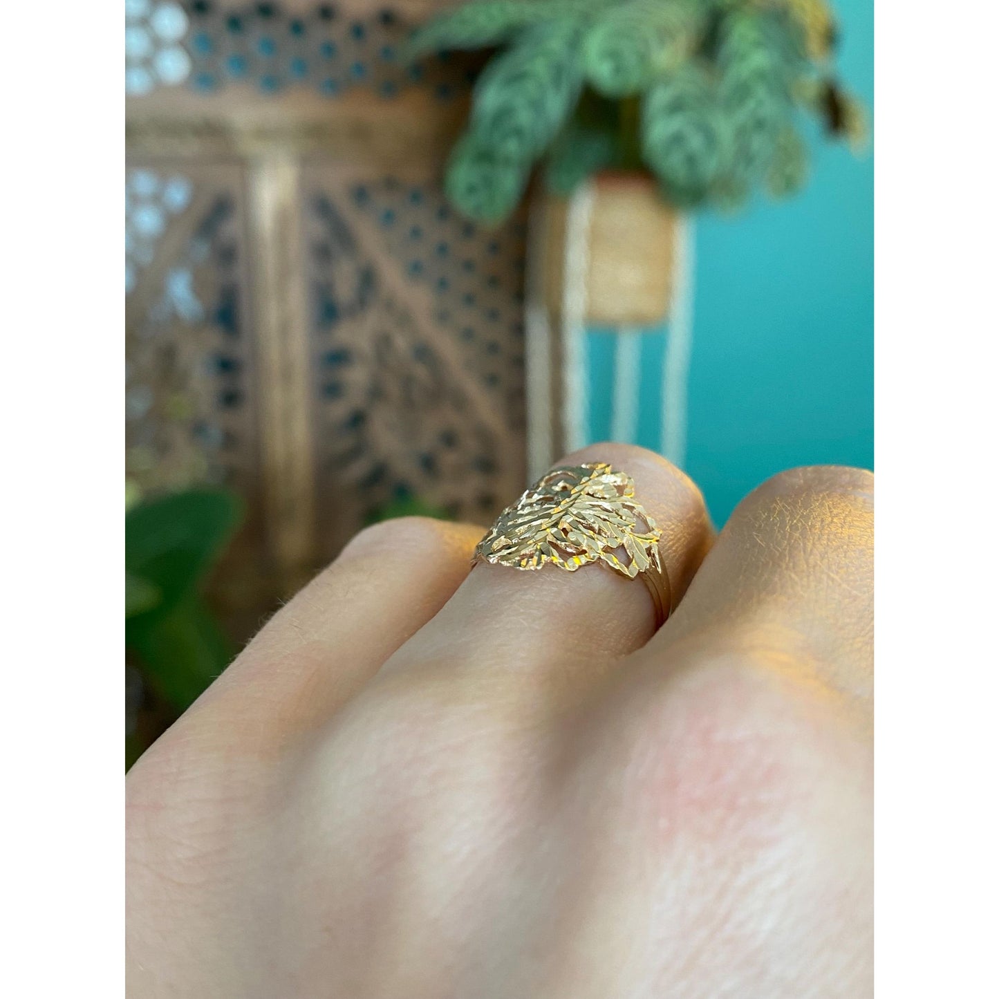 Vintage Solid 10k Yellow Gold Diamond Cut Ring - Size 5.5