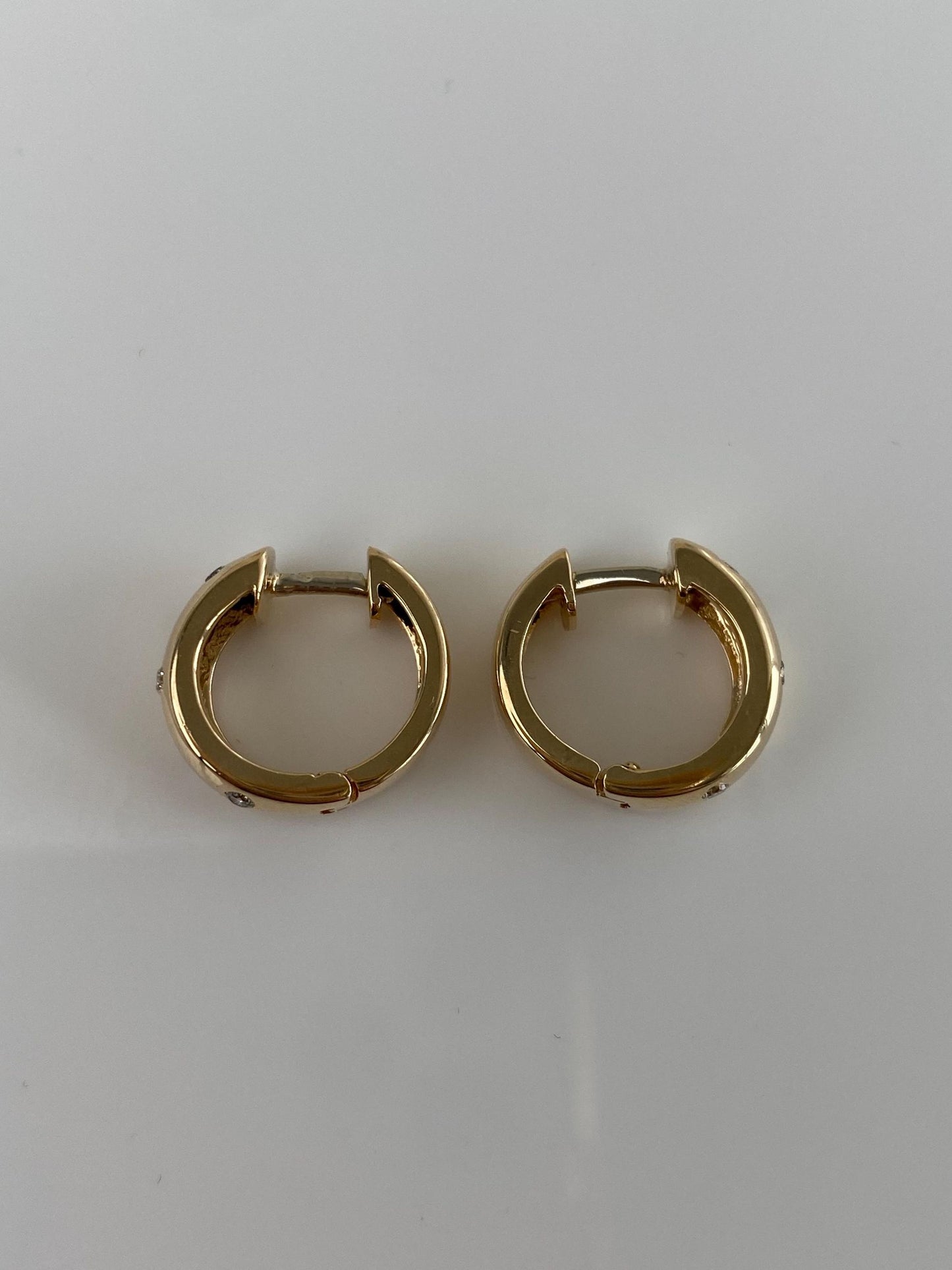 Vintage Solid 14k Yellow Gold Diamond Dotted Chunky Hoop Earrings