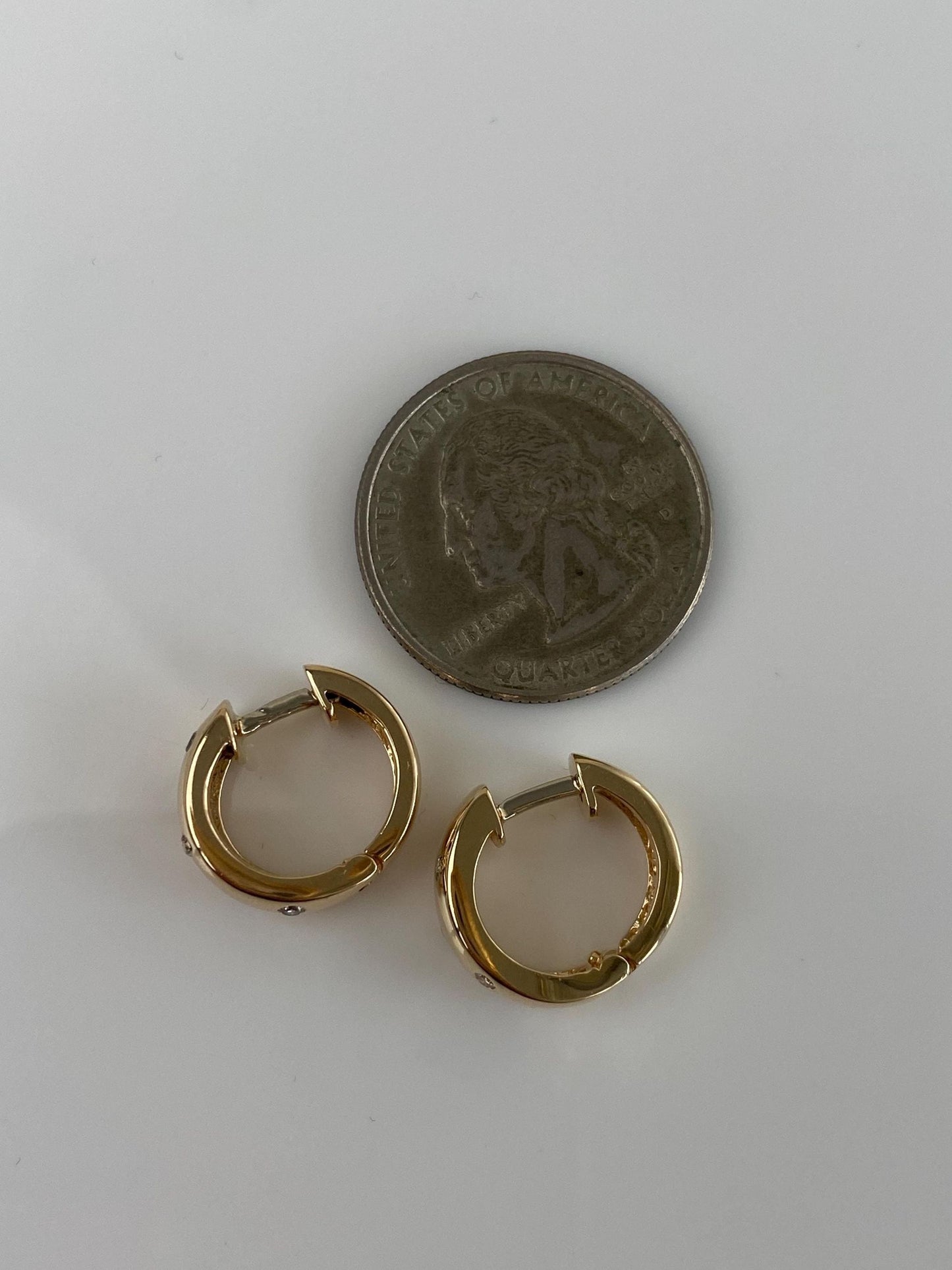 Vintage Solid 14k Yellow Gold Diamond Dotted Chunky Hoop Earrings