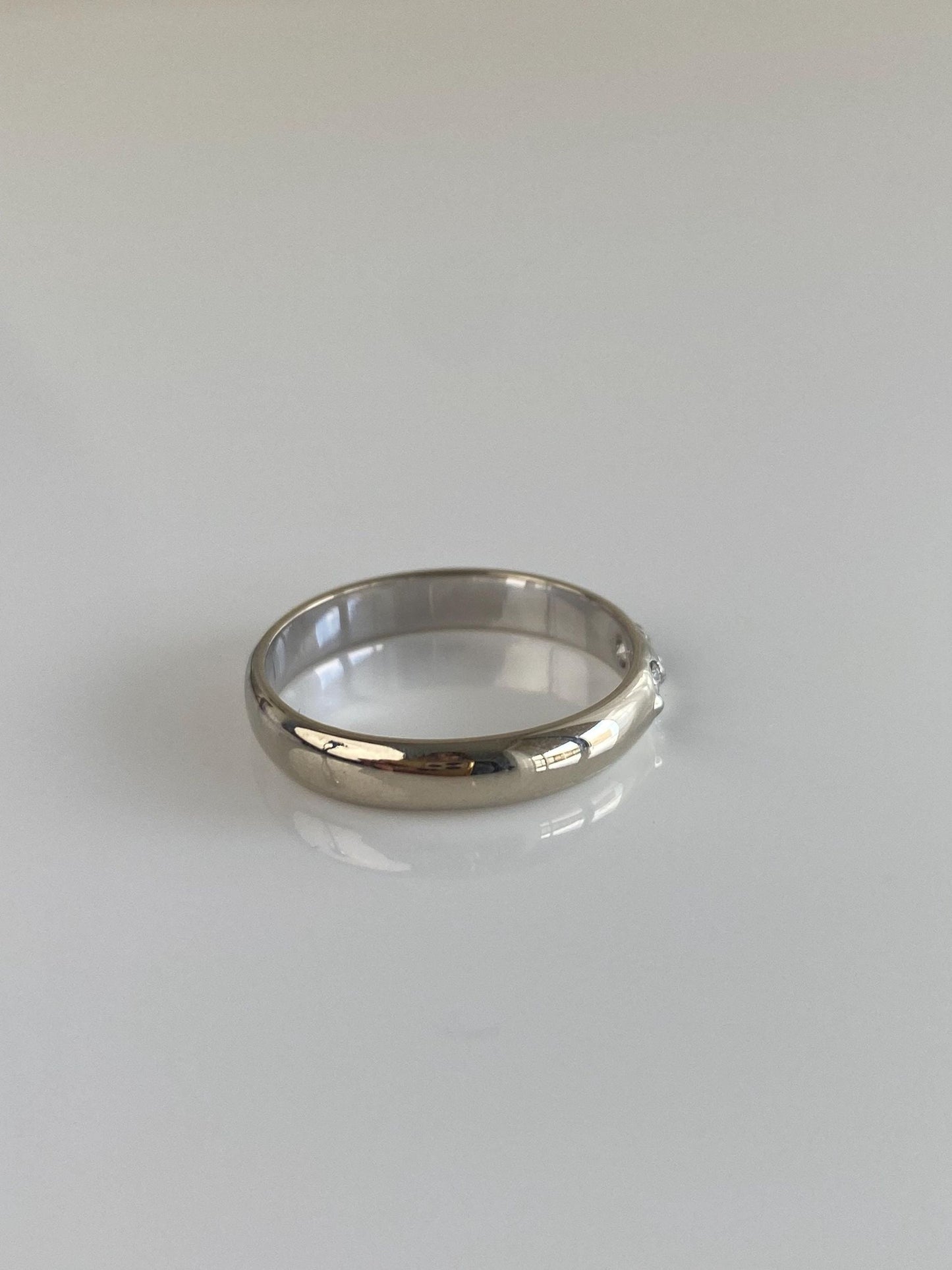 Vintage Solid 14k White Gold Diamond Ring Band - Size 6.5