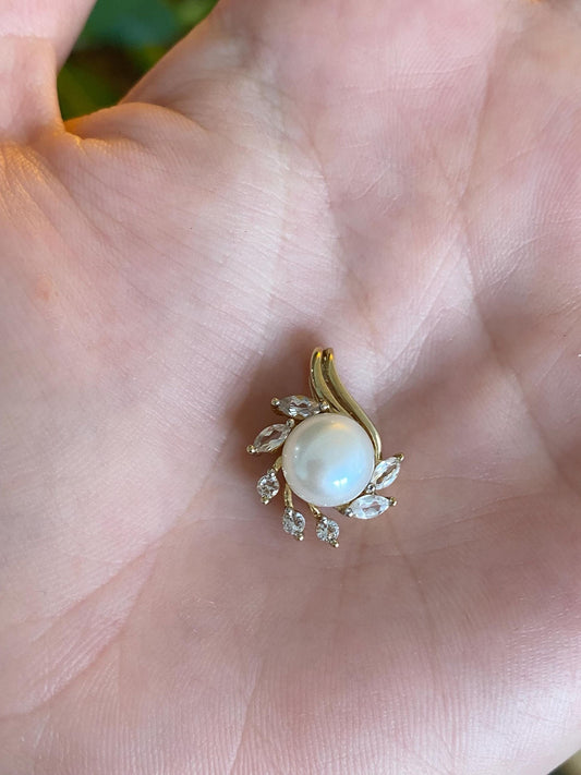 Vintage Solid 10k Yellow Gold Clear Spinel Pearl Charm