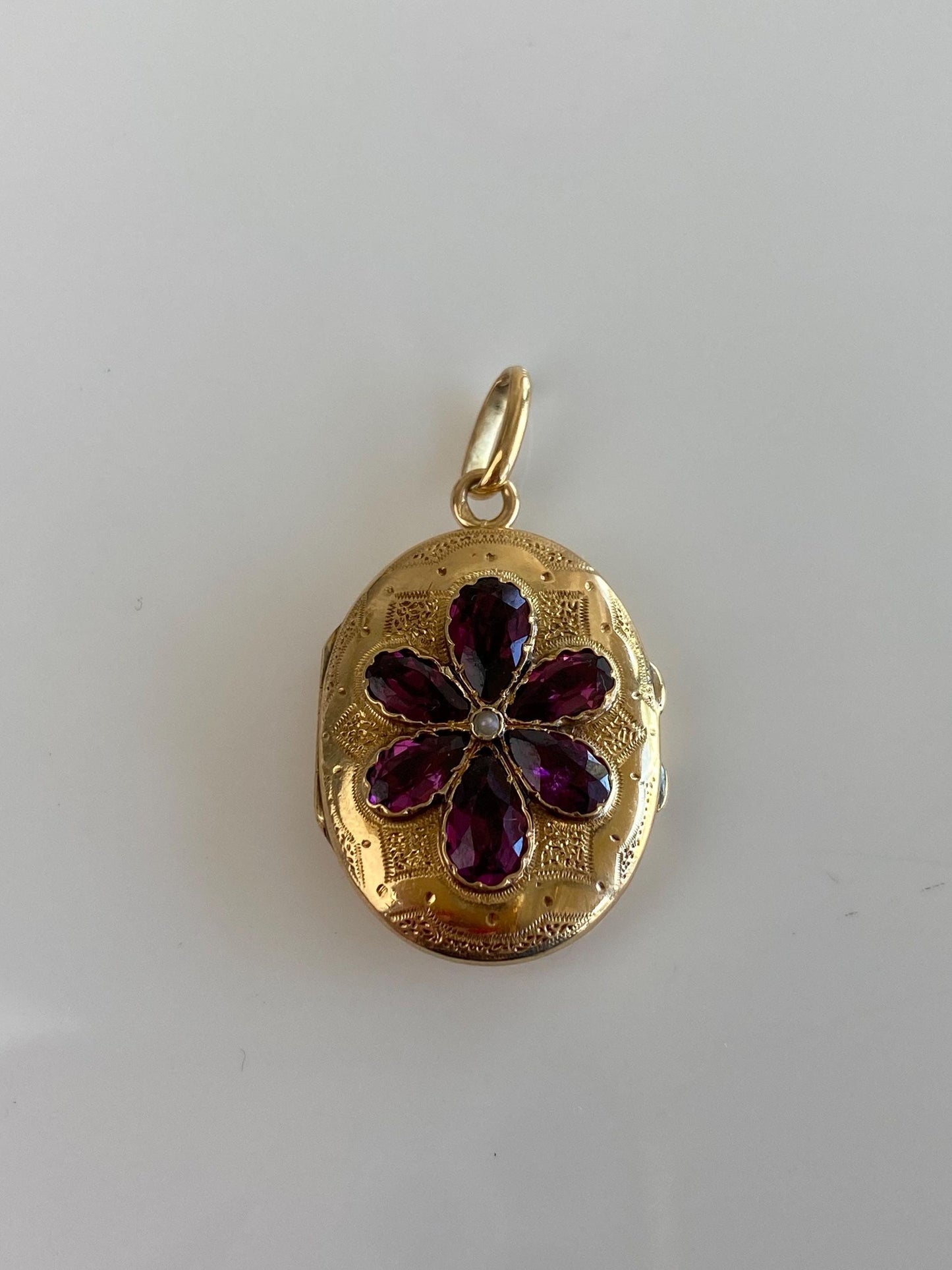 Vintage Solid 18k Yellow Gold Purple Cubic Zirconia Seed Pearl Flower Engraved Locket Charm