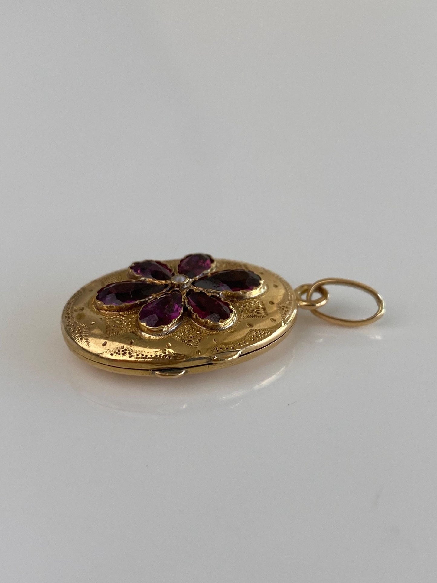 Vintage Solid 18k Yellow Gold Purple Cubic Zirconia Seed Pearl Flower Engraved Locket Charm