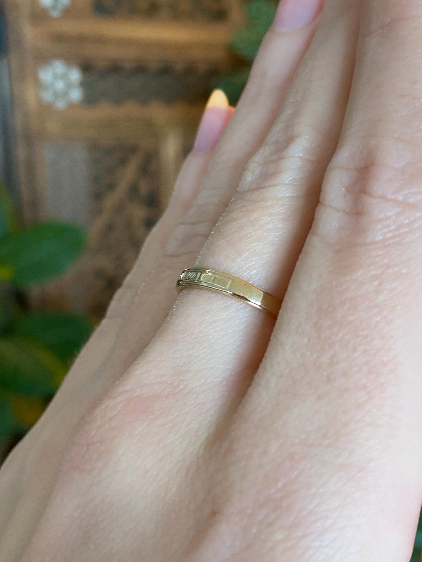 Vintage Solid 14k Yellow Gold Designed Ring Band - Size 6.75